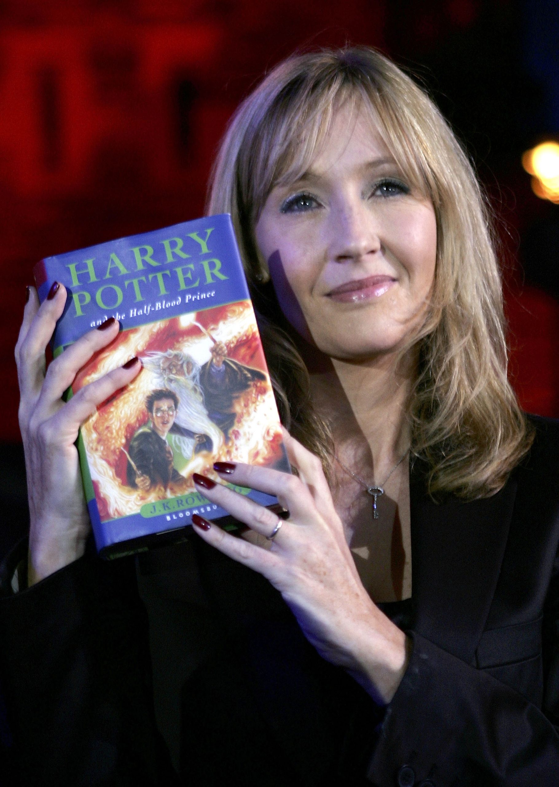 J.K. Rowling photo 3