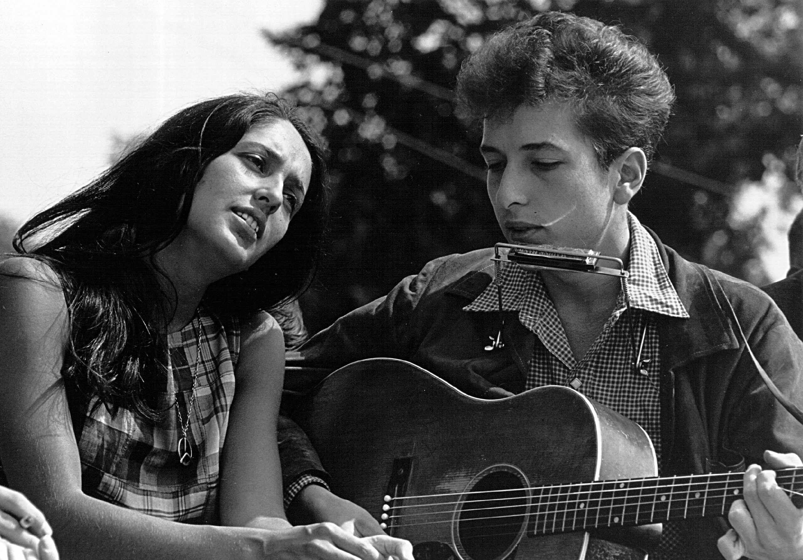 Joan Baez photo