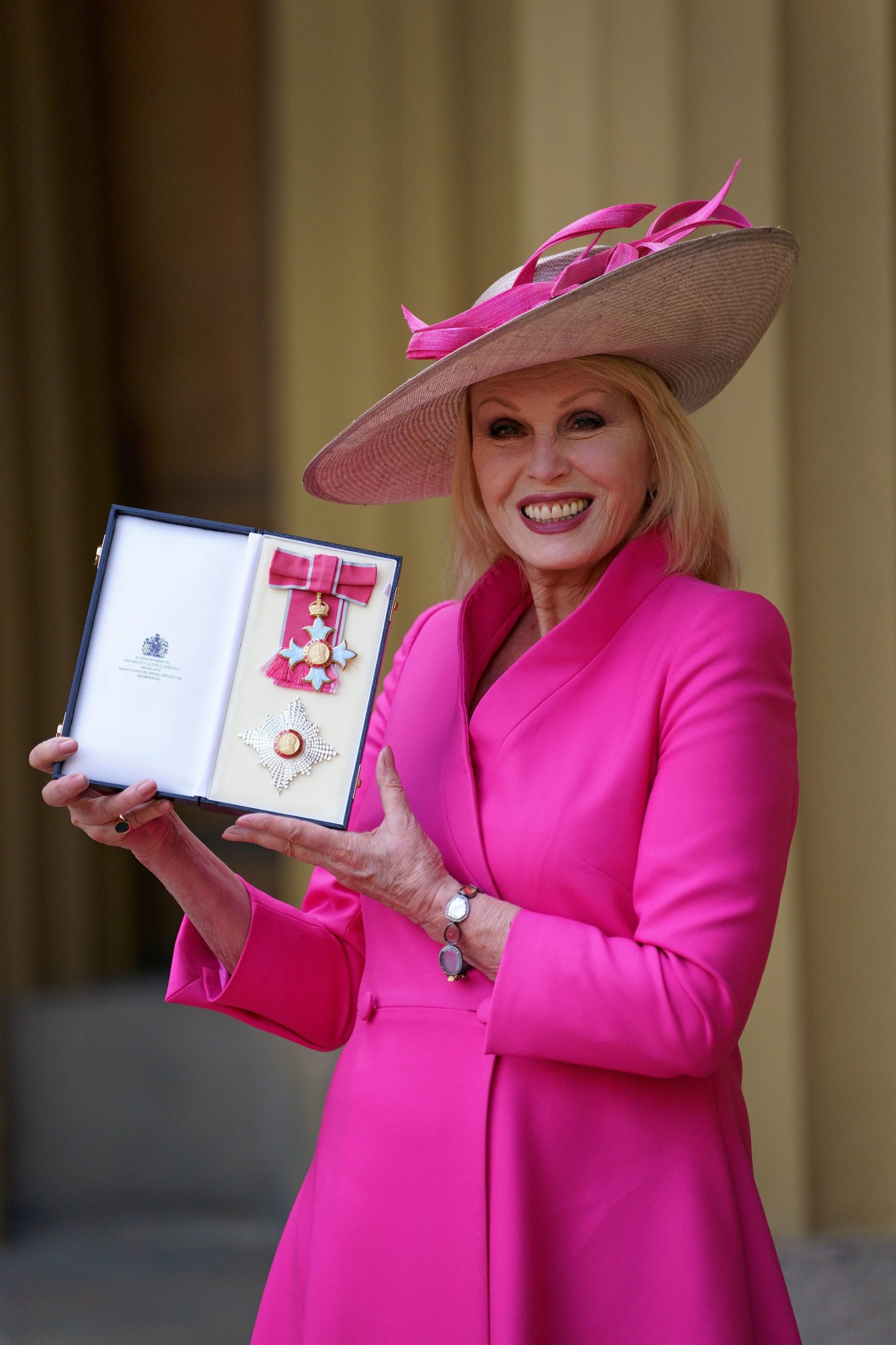 Joanna Lumley photo 2