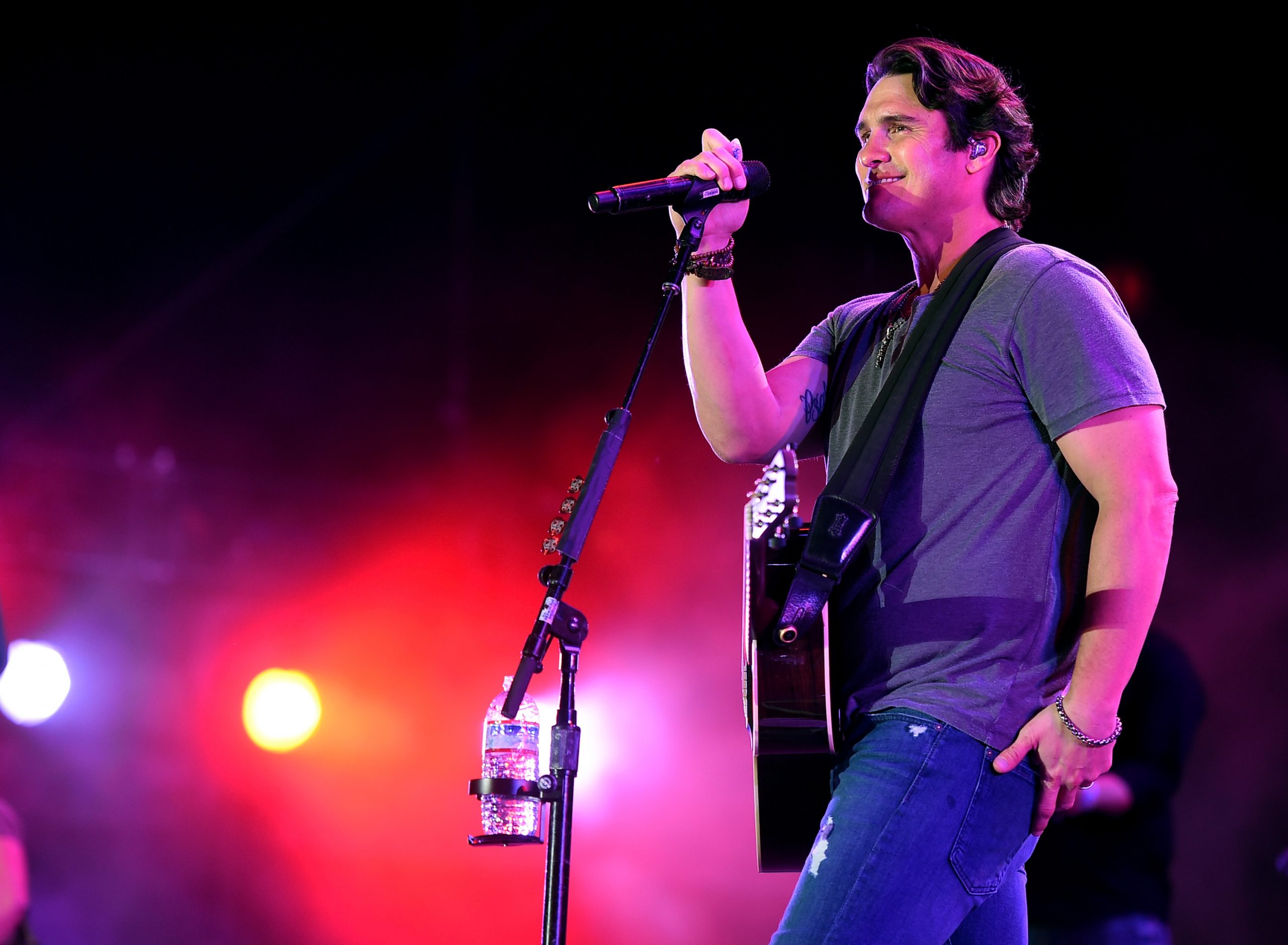 Joe Nichols photo