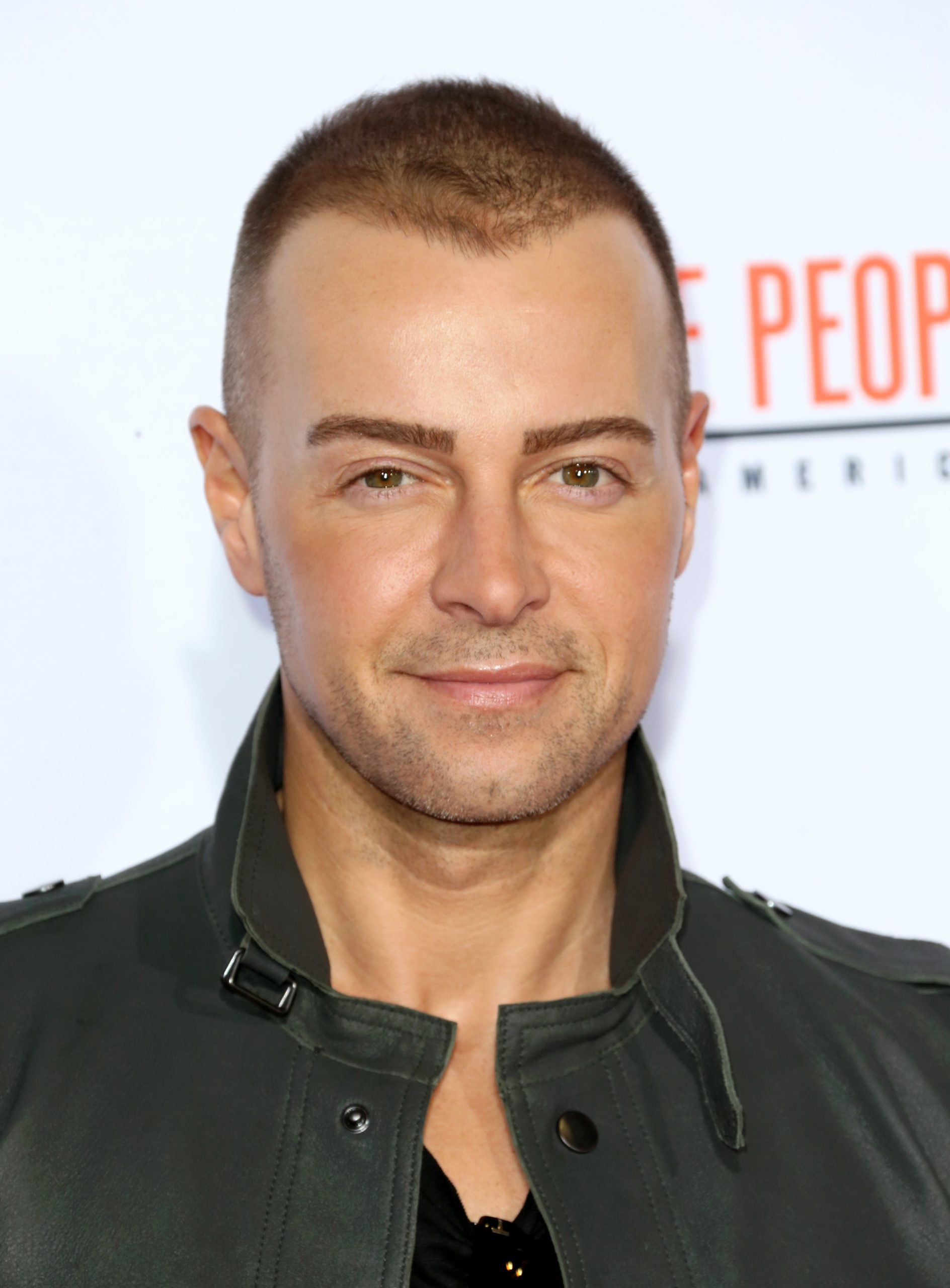 Joey Lawrence photo 2