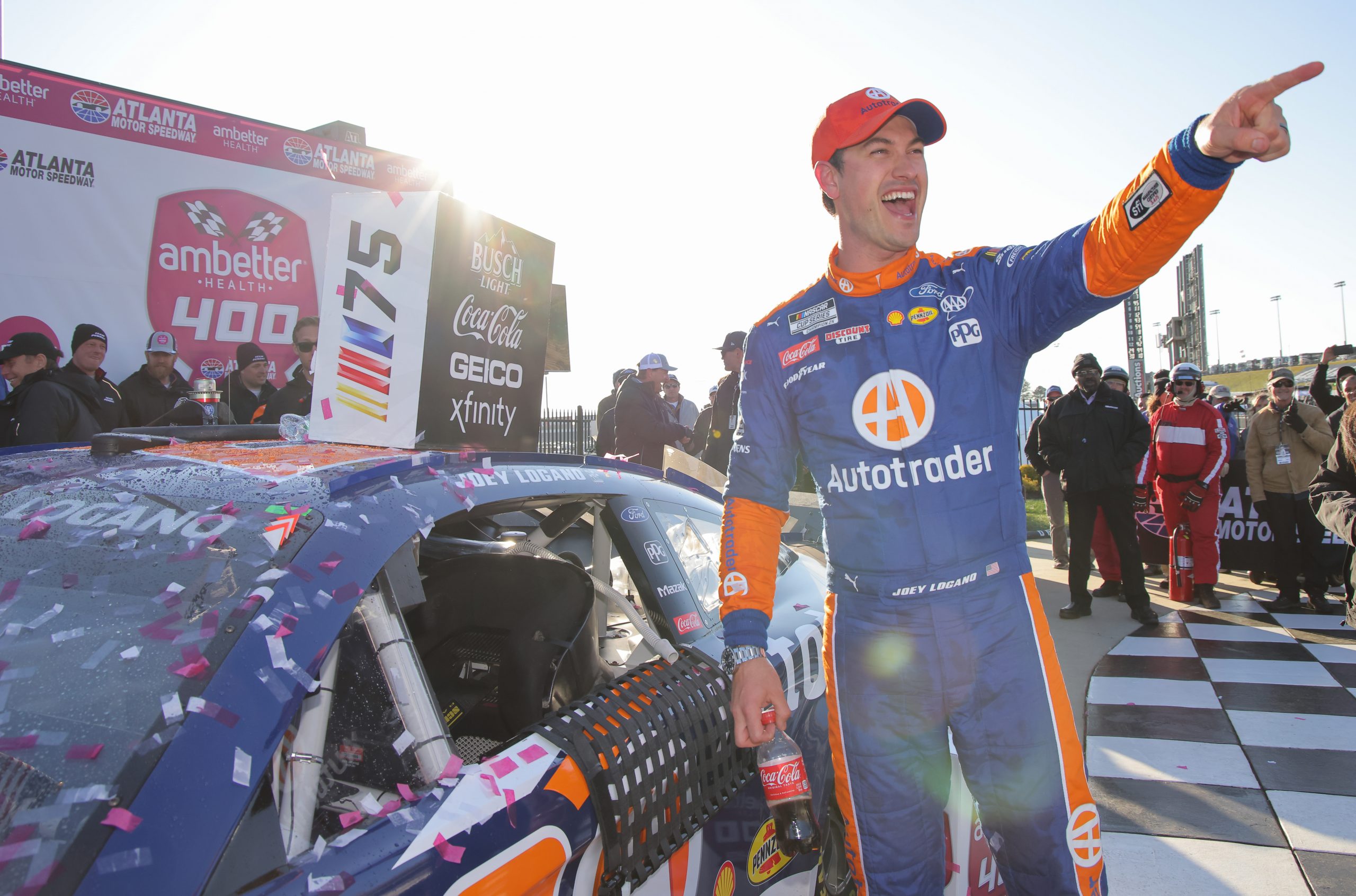 Joey Logano photo 3