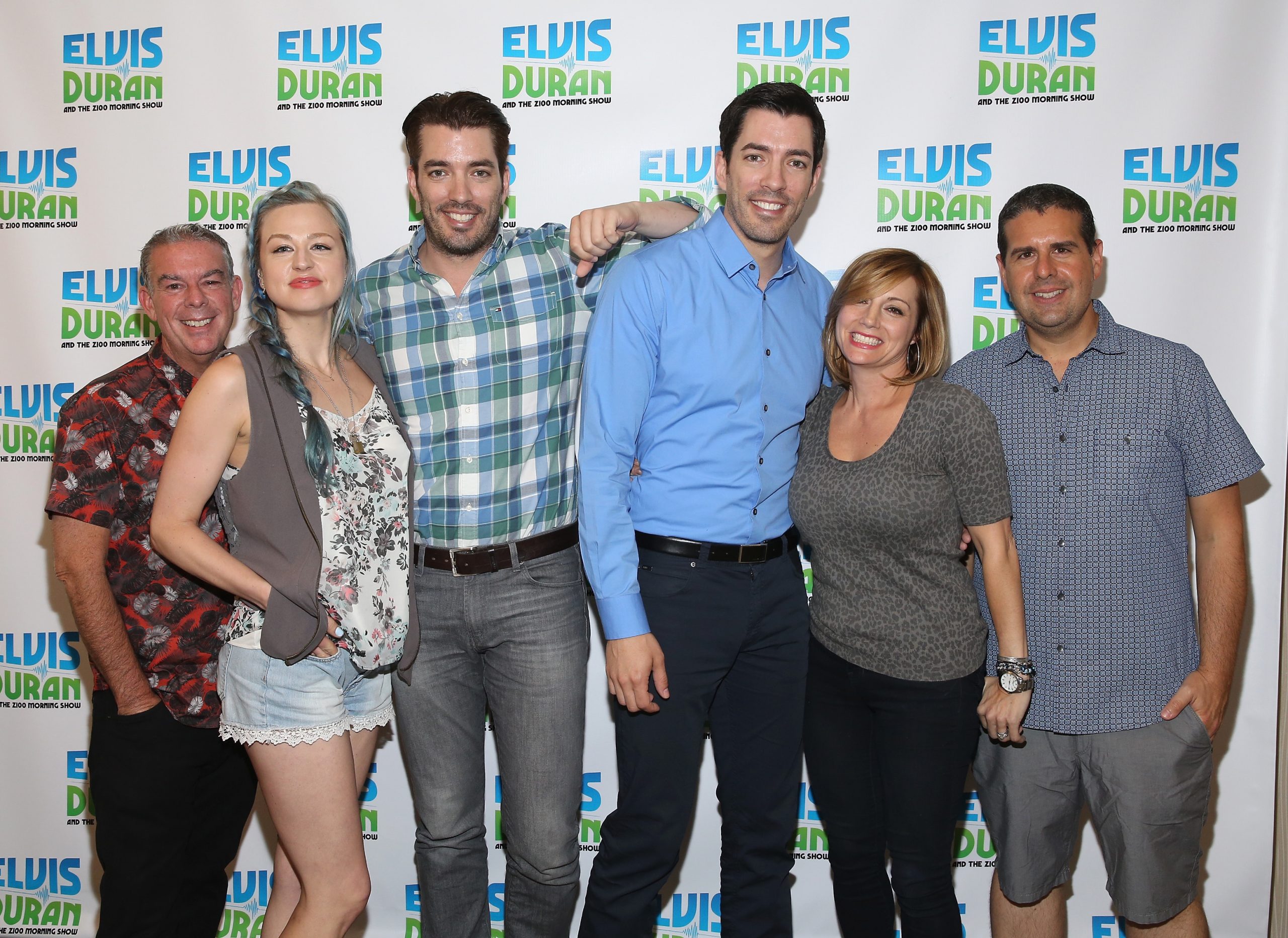 Jonathan and Drew Scott photo 3