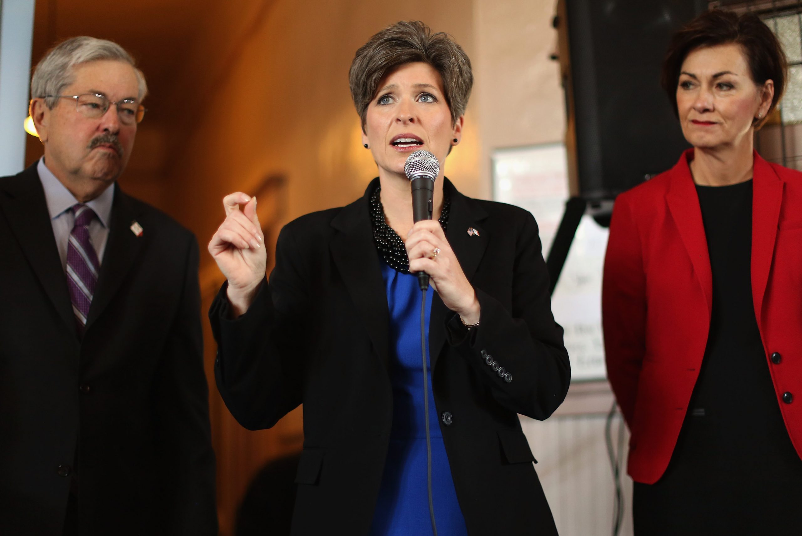 Joni Ernst photo 3