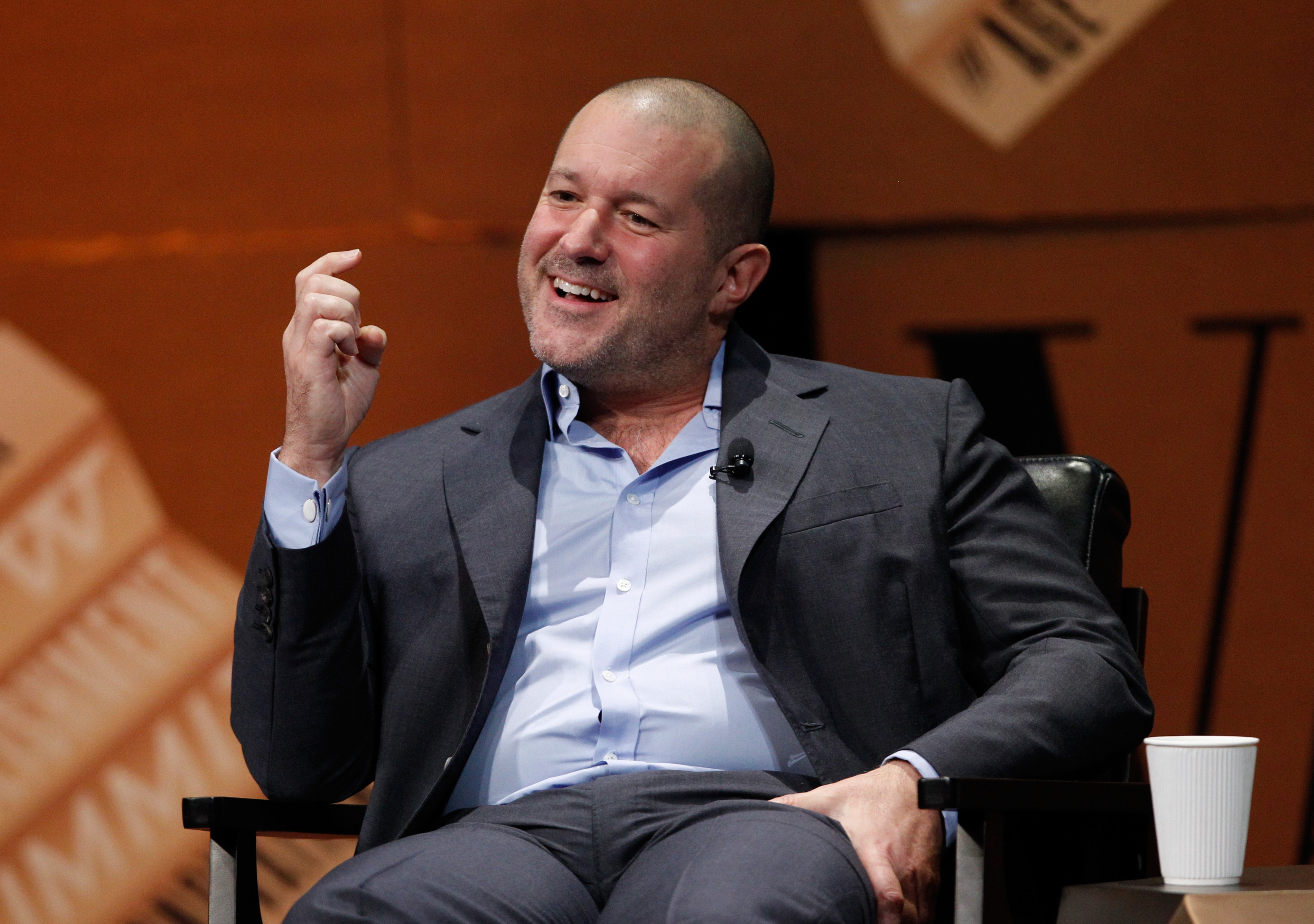 Jony Ive photo 3