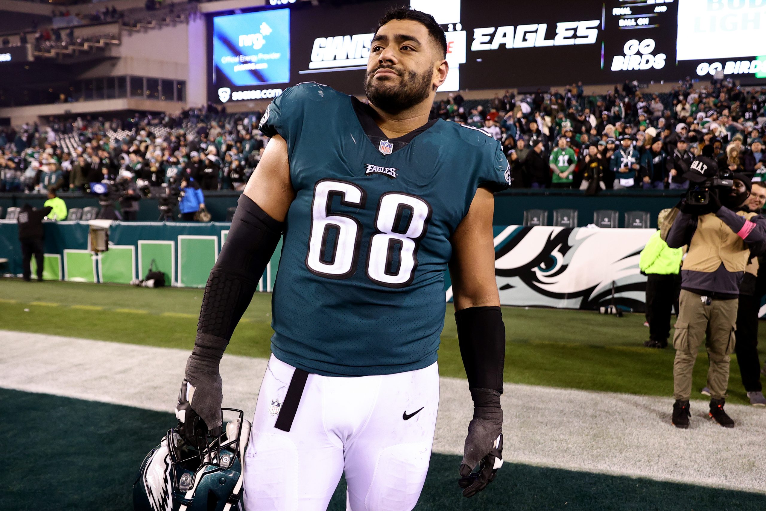 Jordan Mailata photo