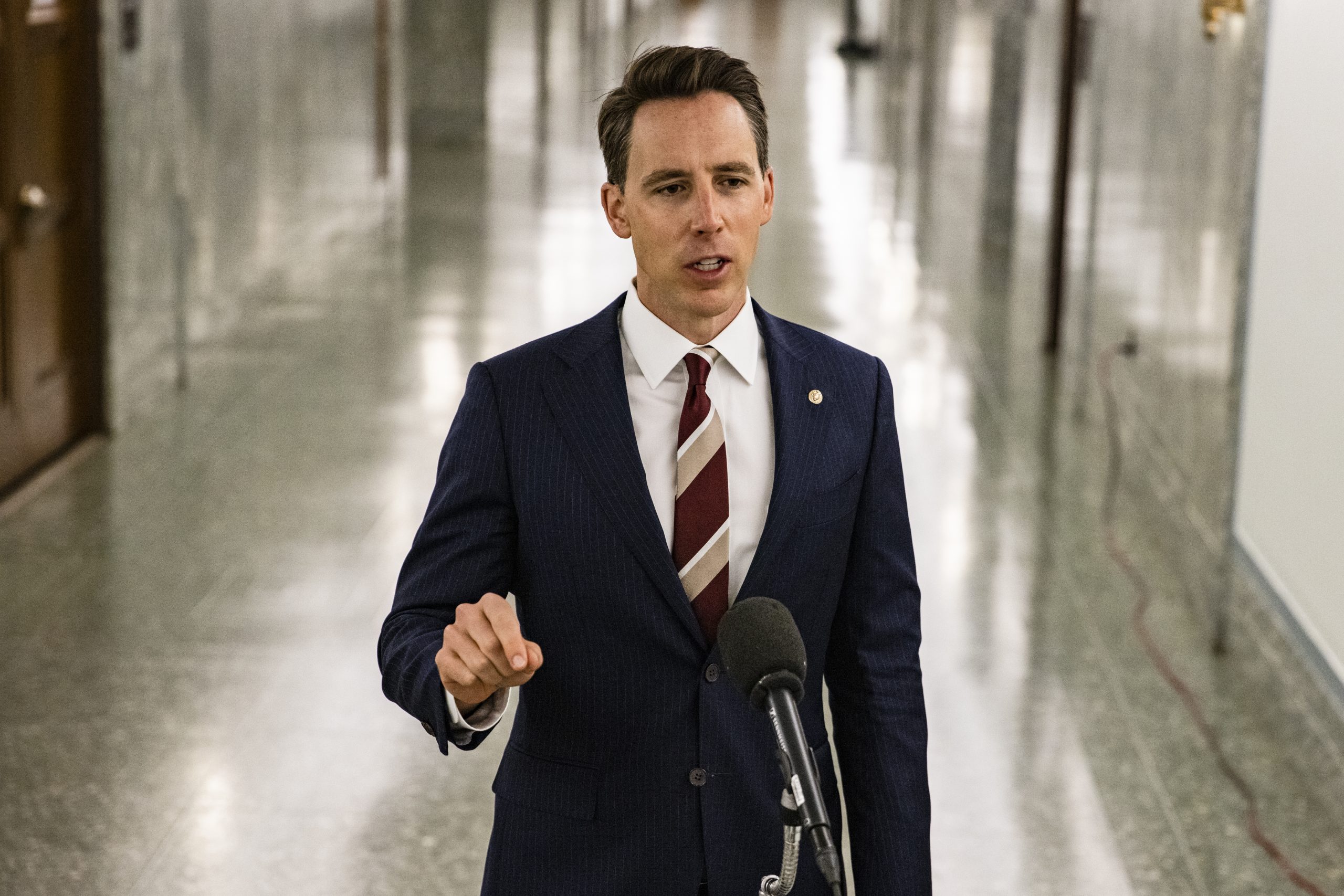 Josh Hawley photo 2