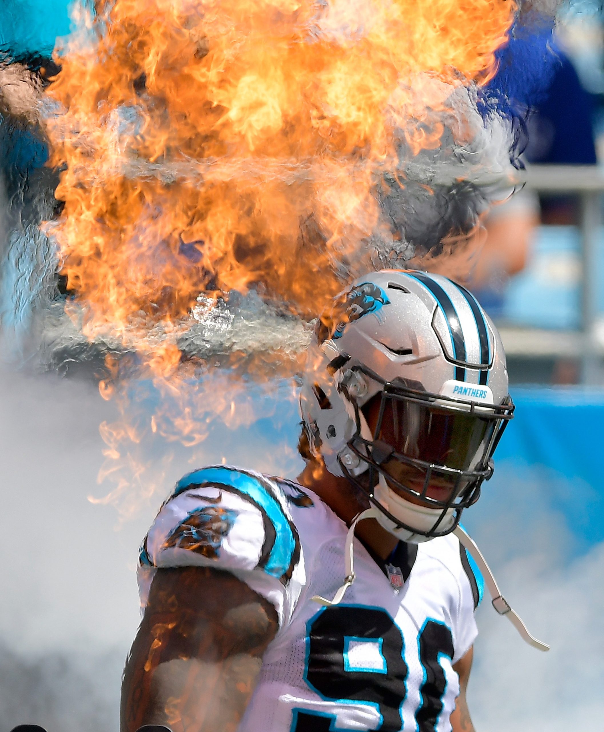 Julius Peppers photo 3