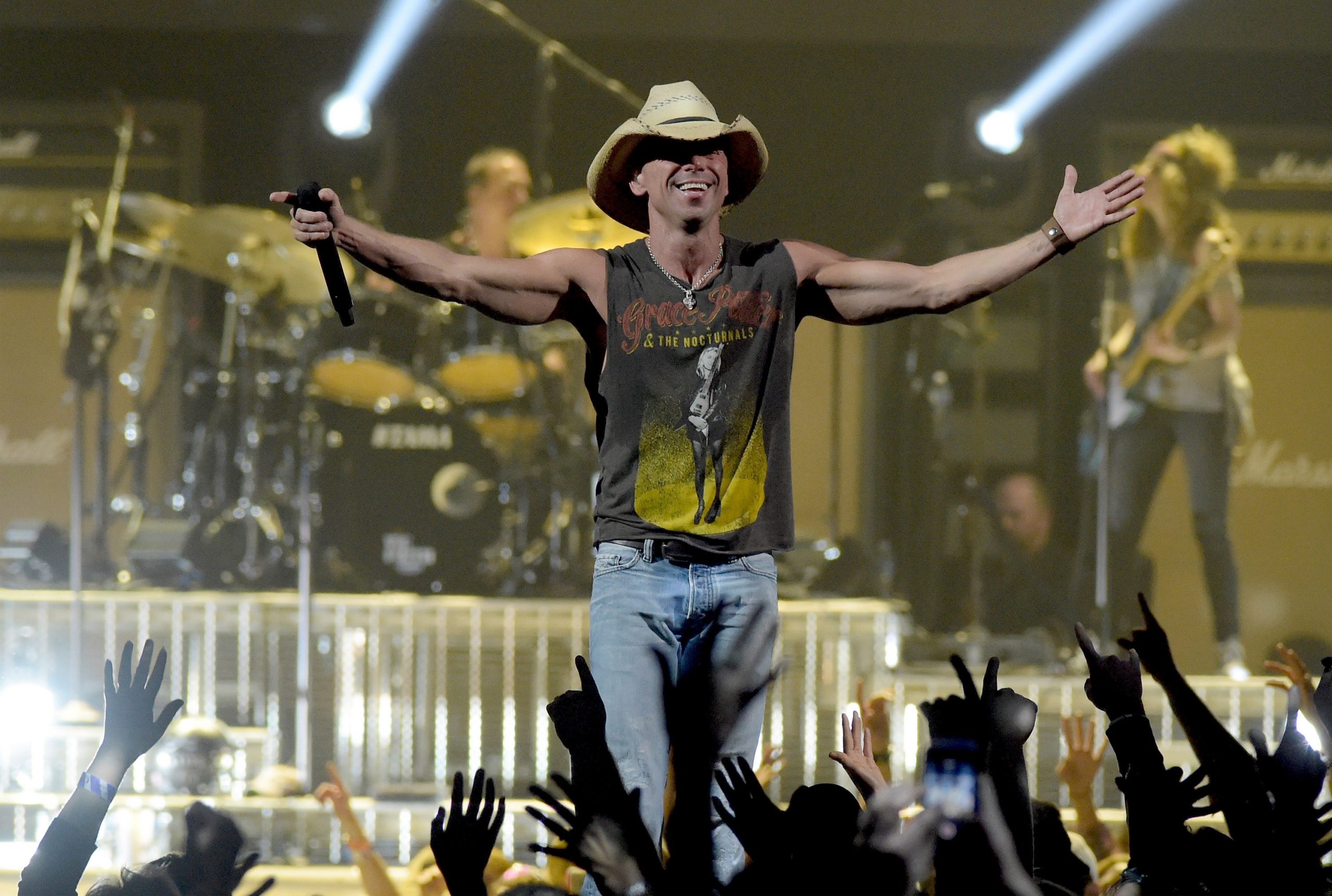 Kenny Chesney photo 2