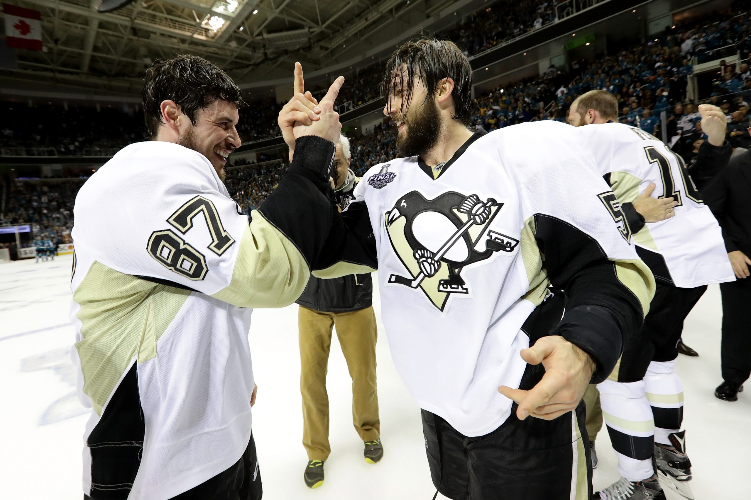 Kris Letang photo 2