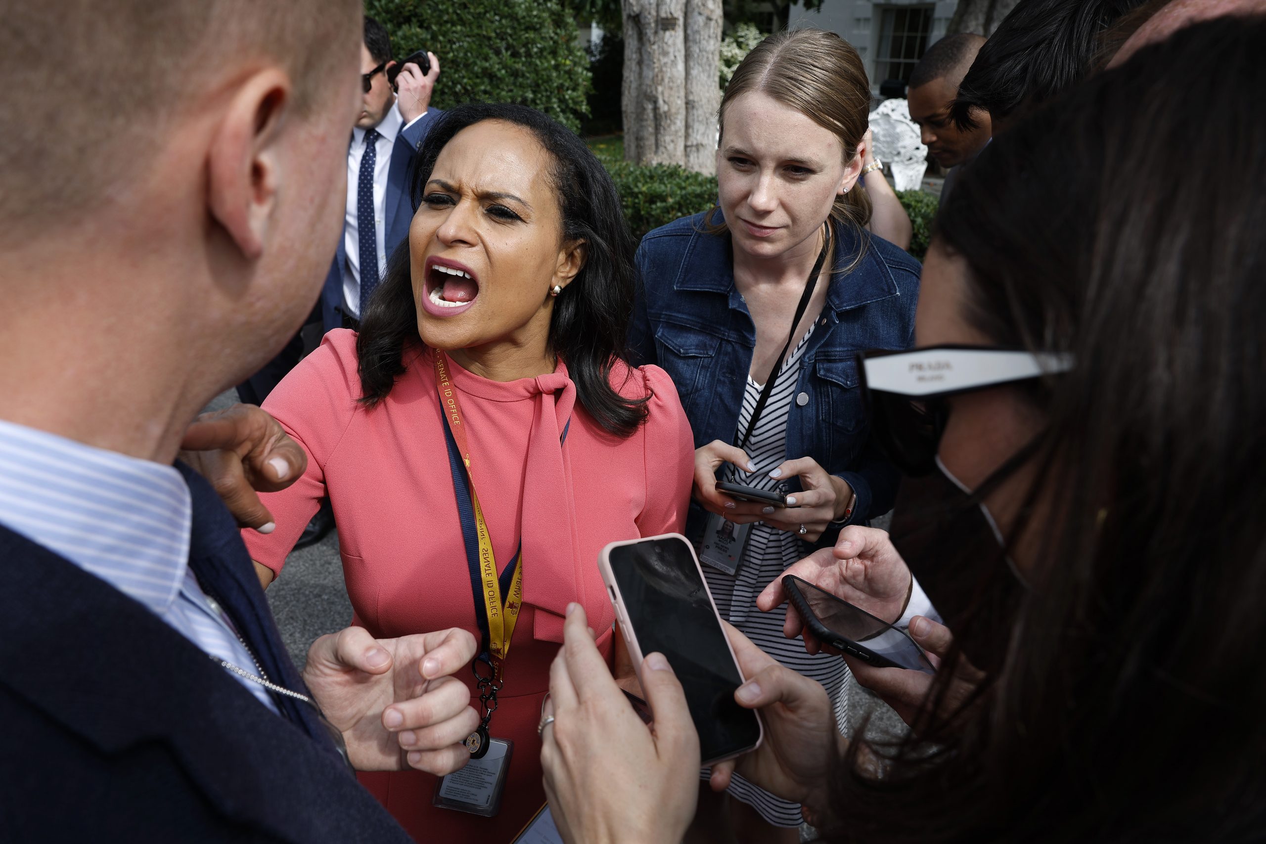 Kristen Welker photo