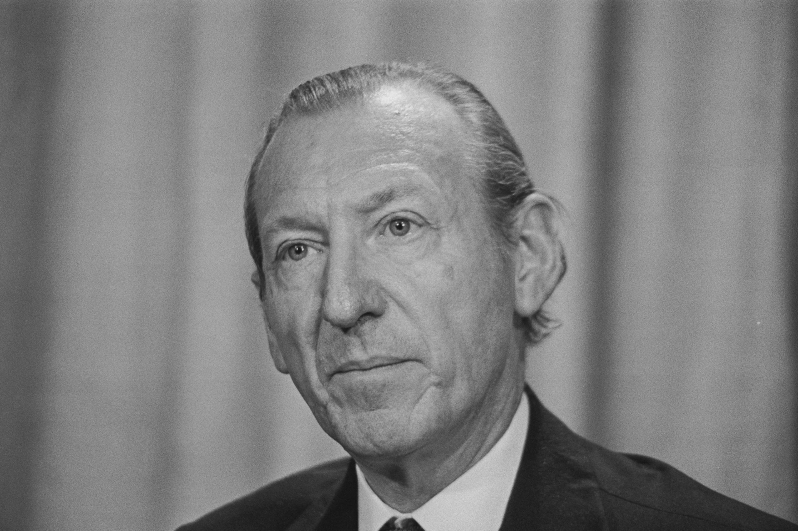 Kurt Waldheim photo