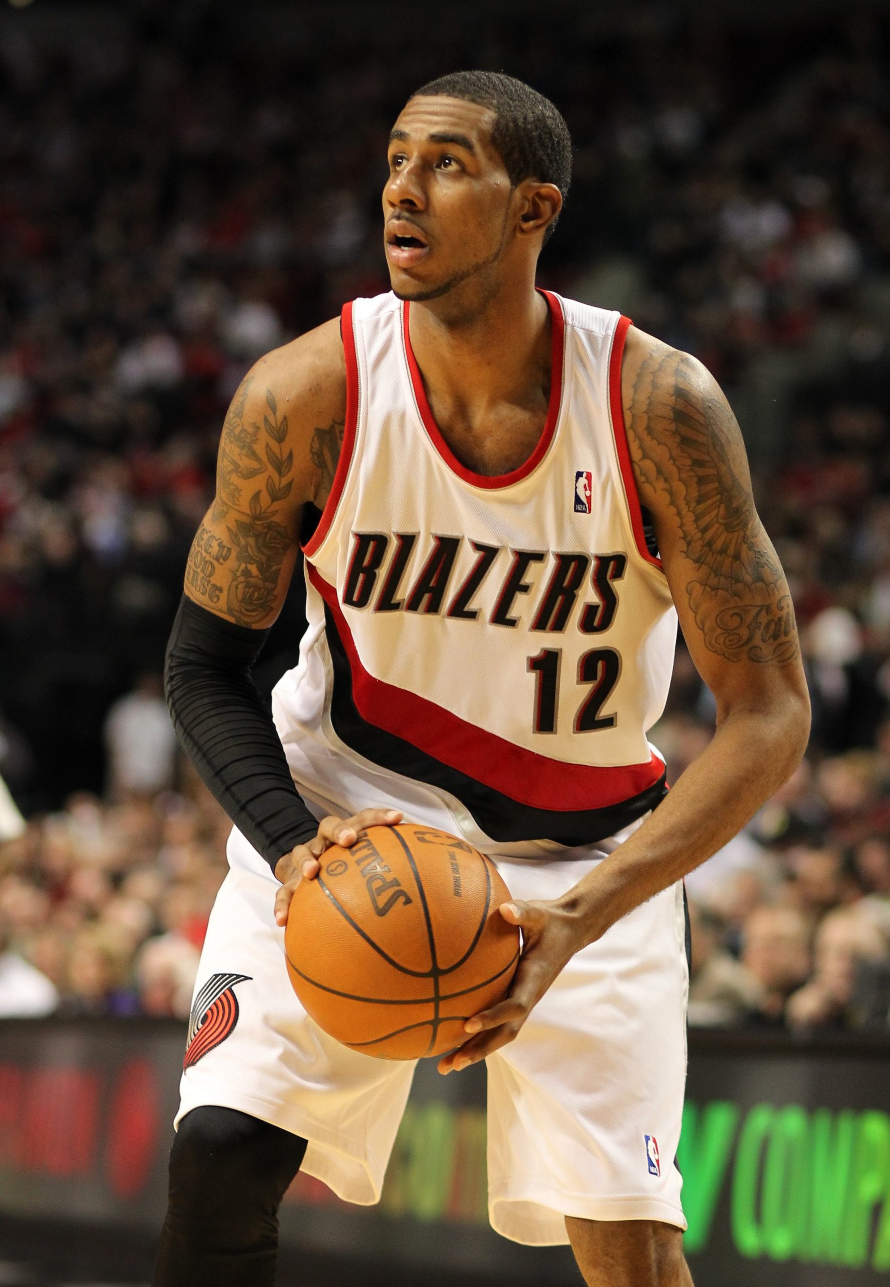 LaMarcus Aldridge photo