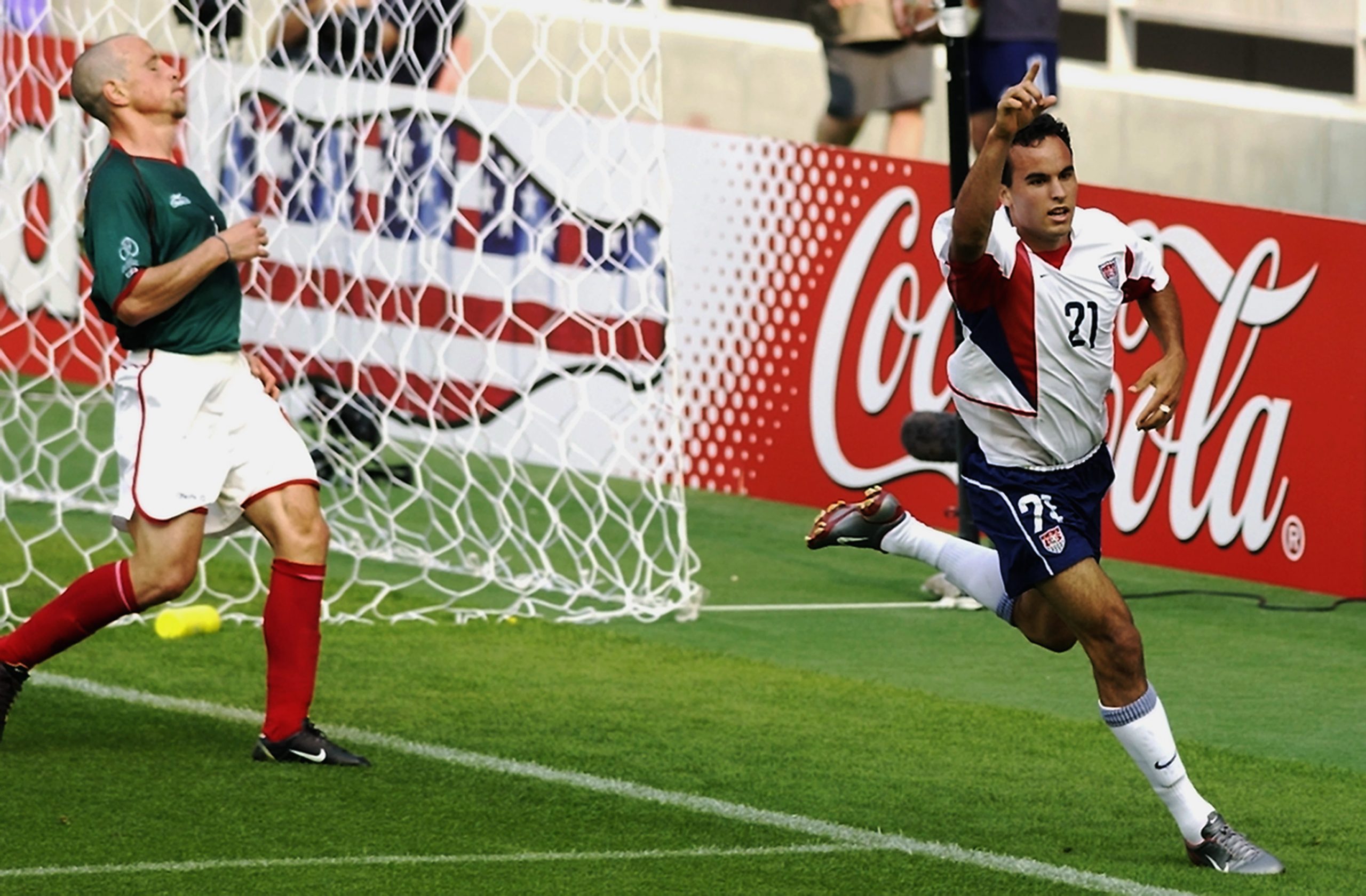 Landon Donovan photo 3