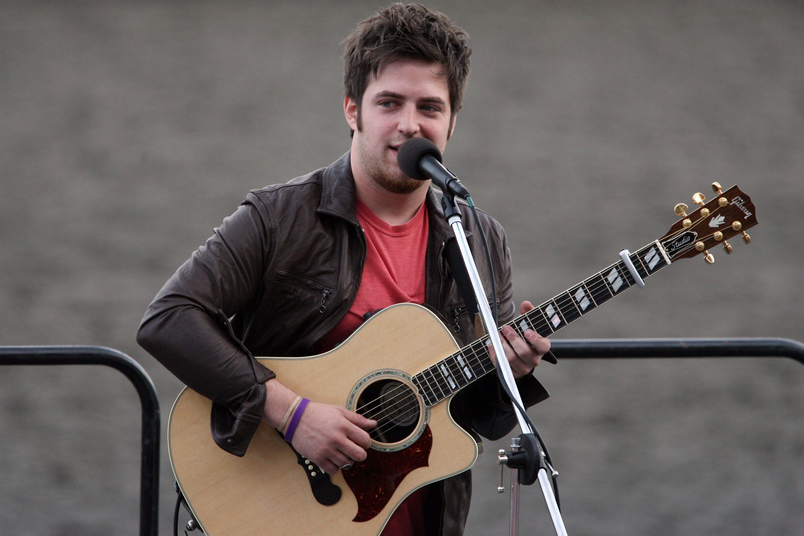 Lee DeWyze photo 2