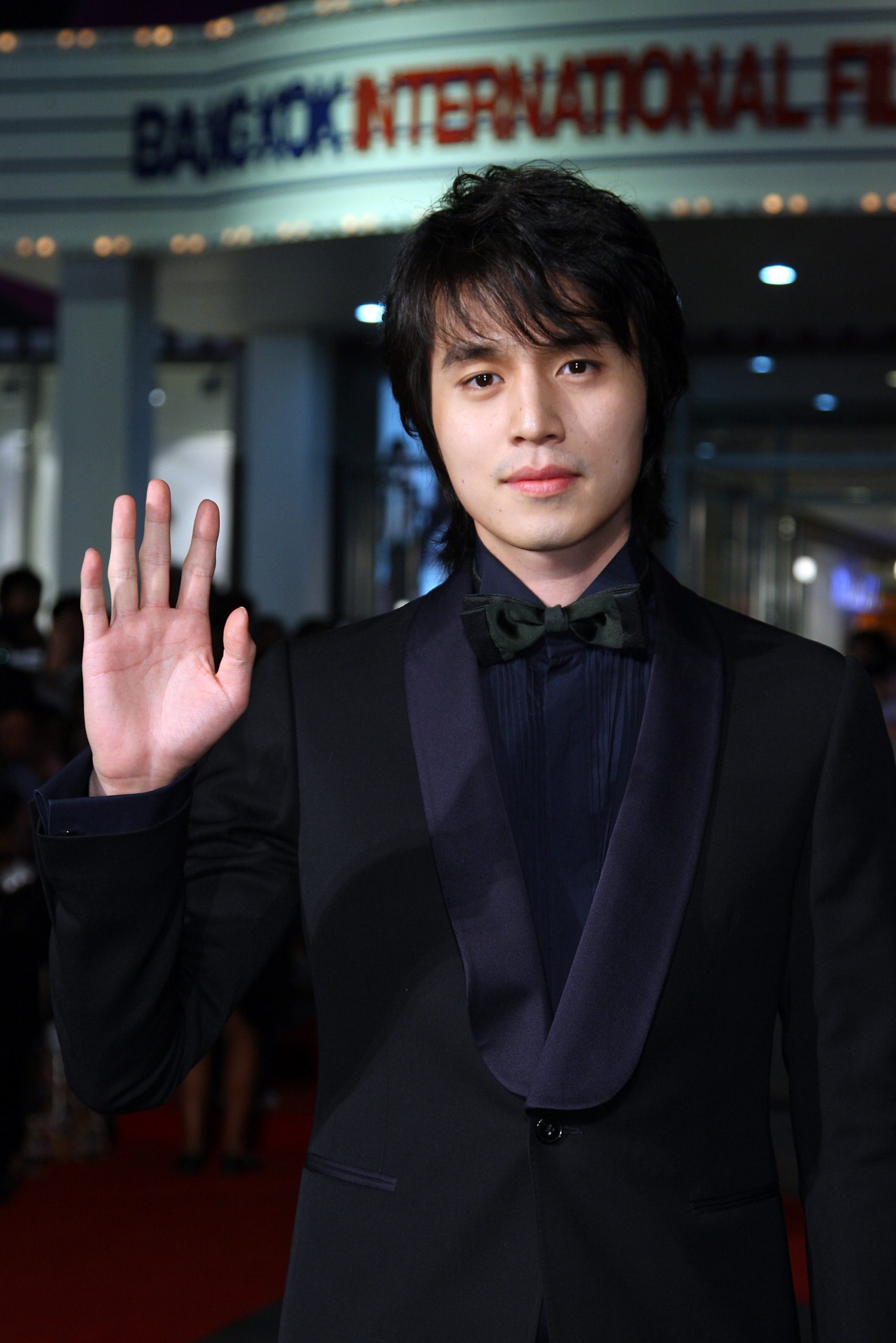 Lee Dong-wook photo 2