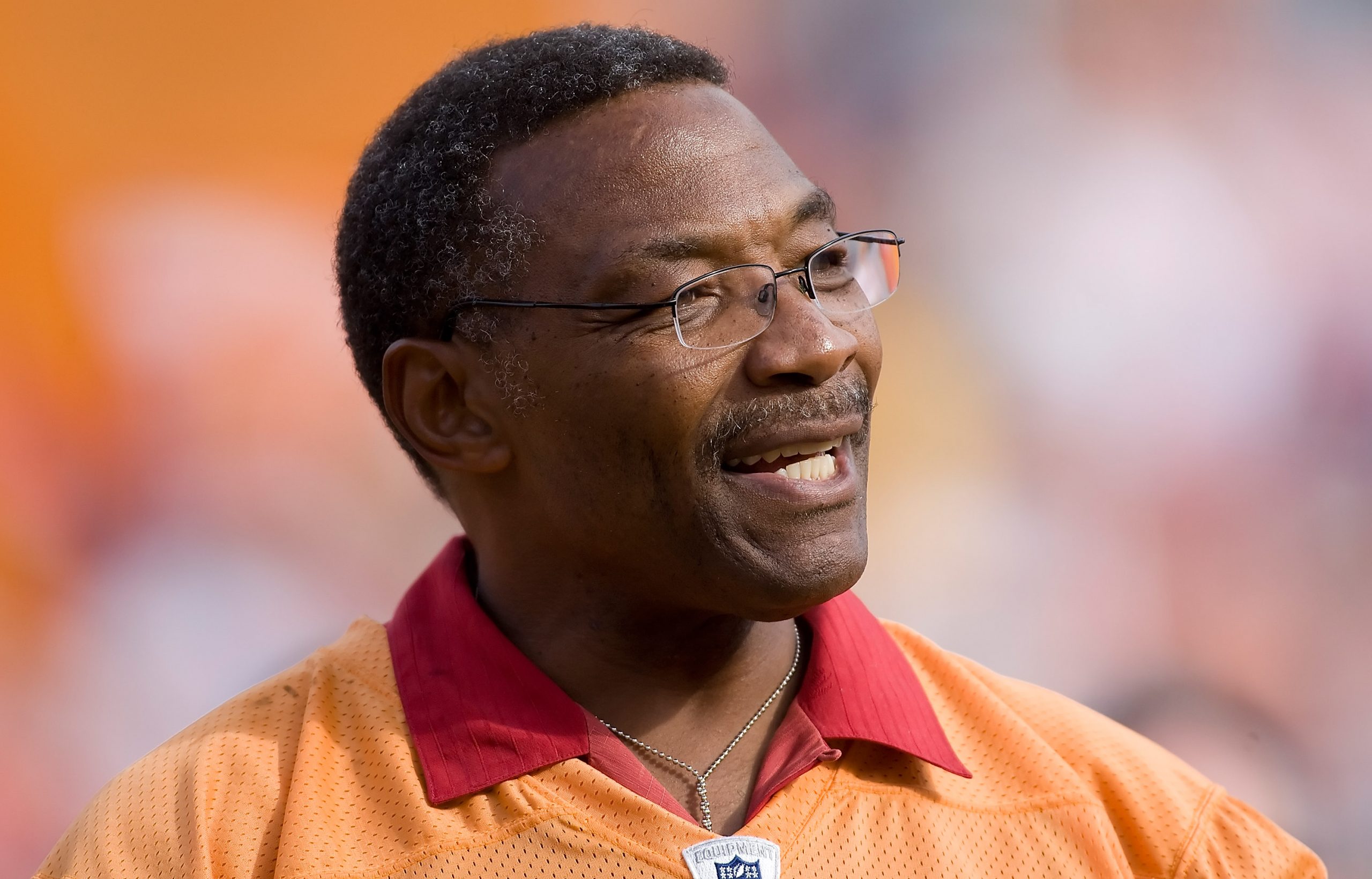 Lee Roy Selmon photo