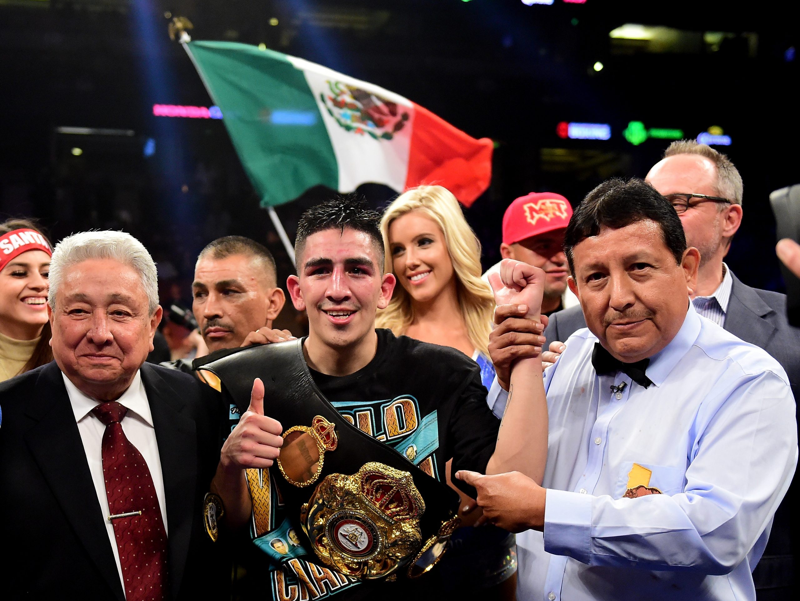 Leo Santa Cruz photo 2