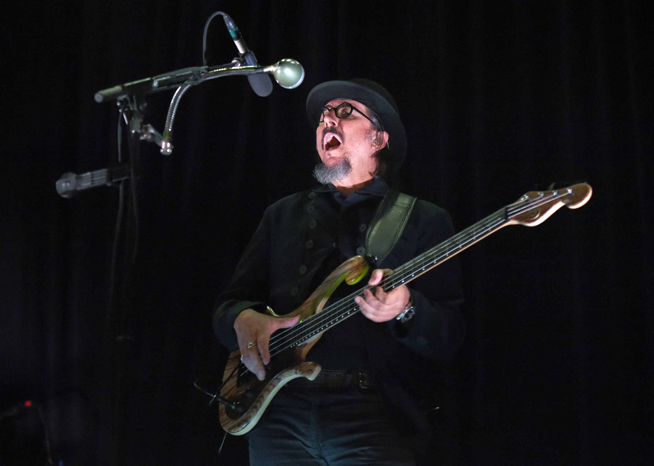 Les Claypool photo