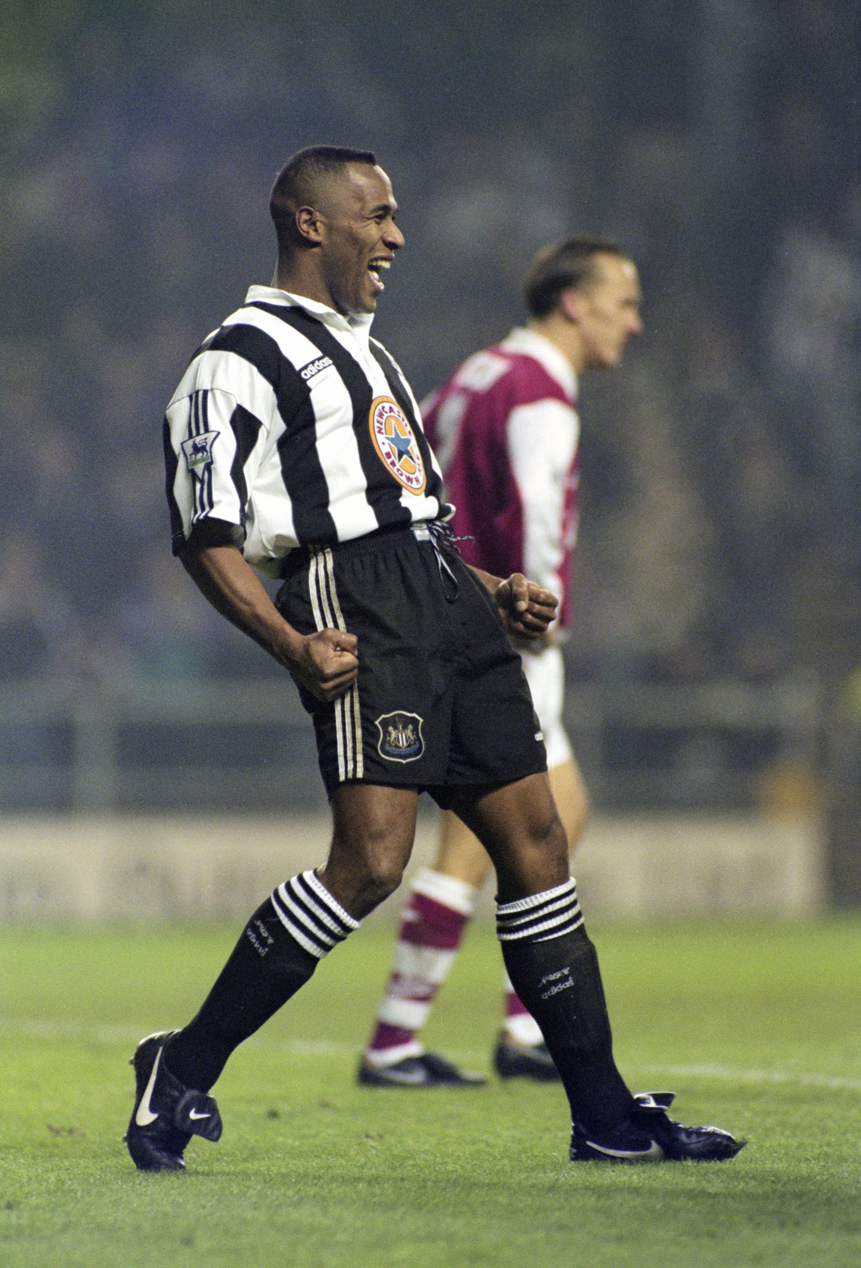 Les Ferdinand photo 3