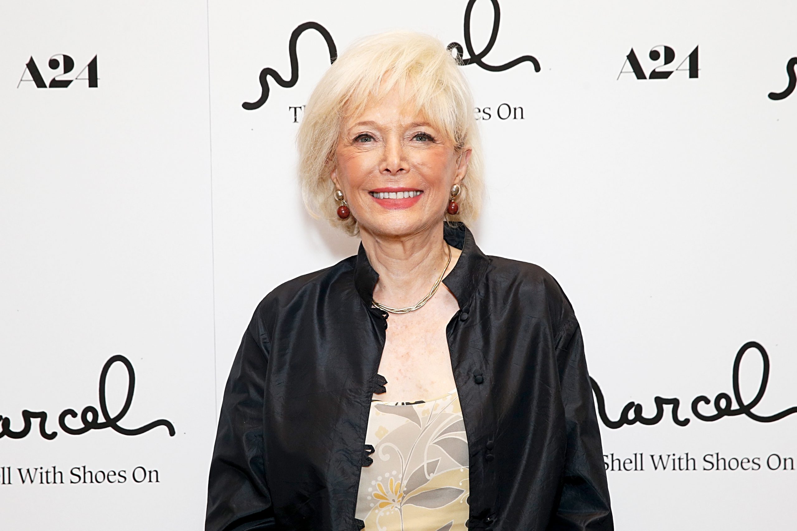 Lesley Stahl photo