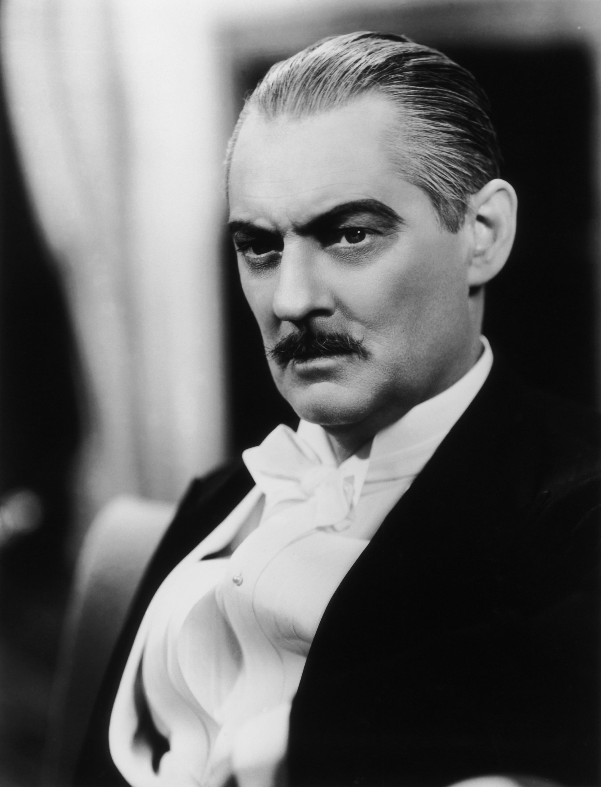 Lionel Barrymore photo 2