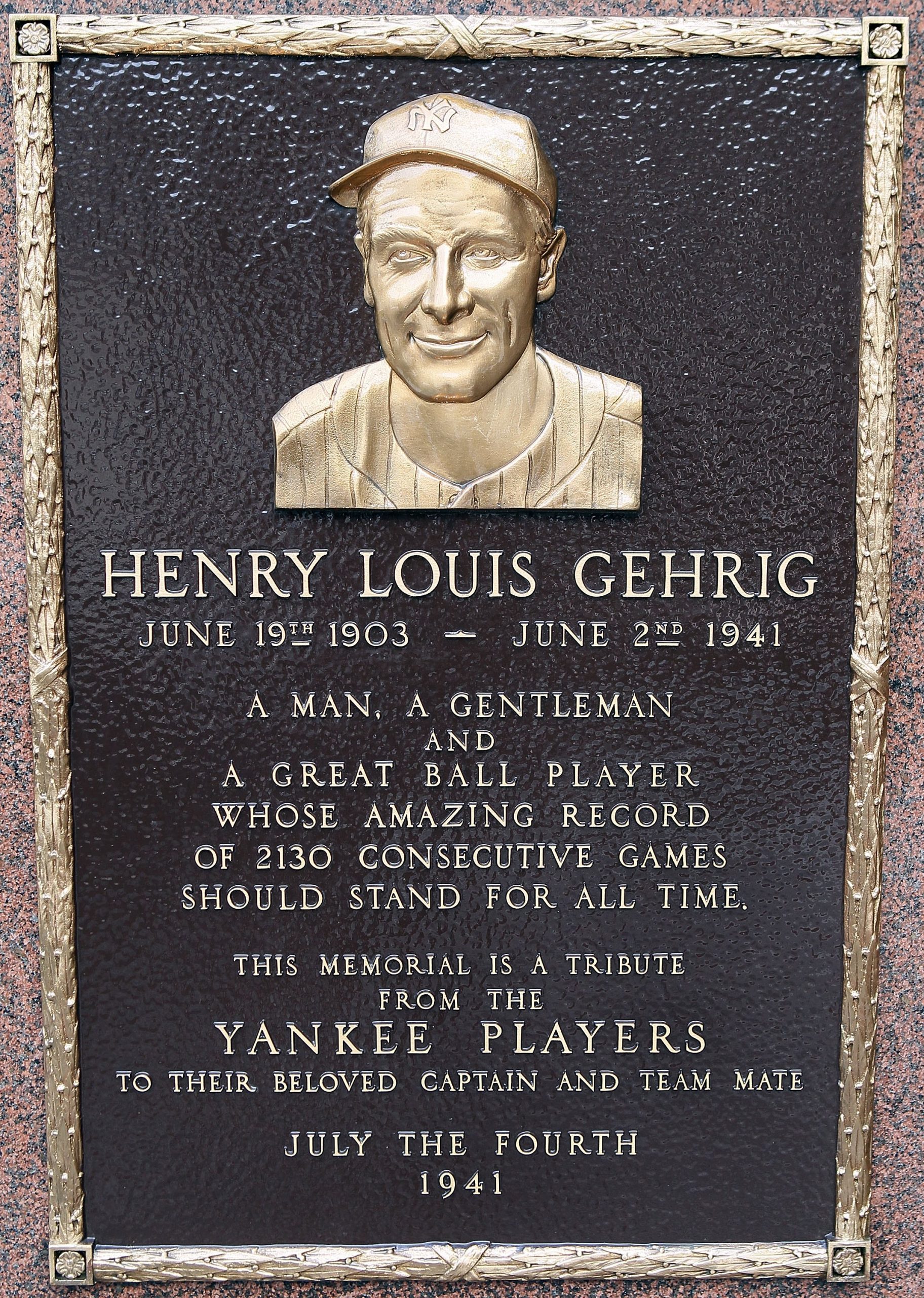 Lou Gehrig photo