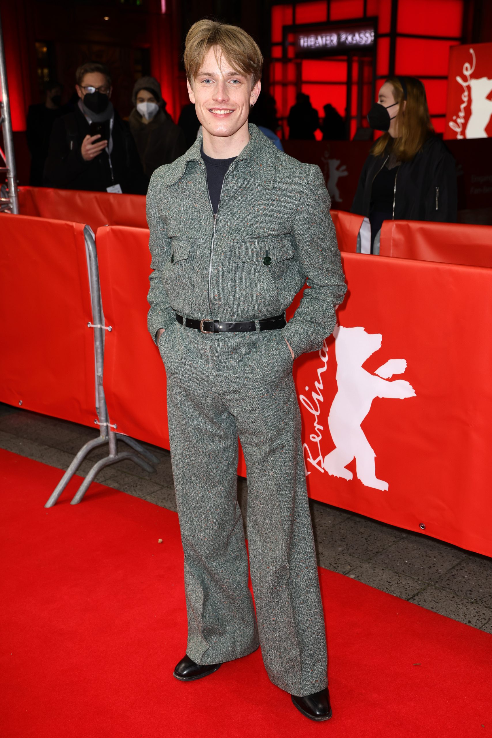 Louis Hofmann photo