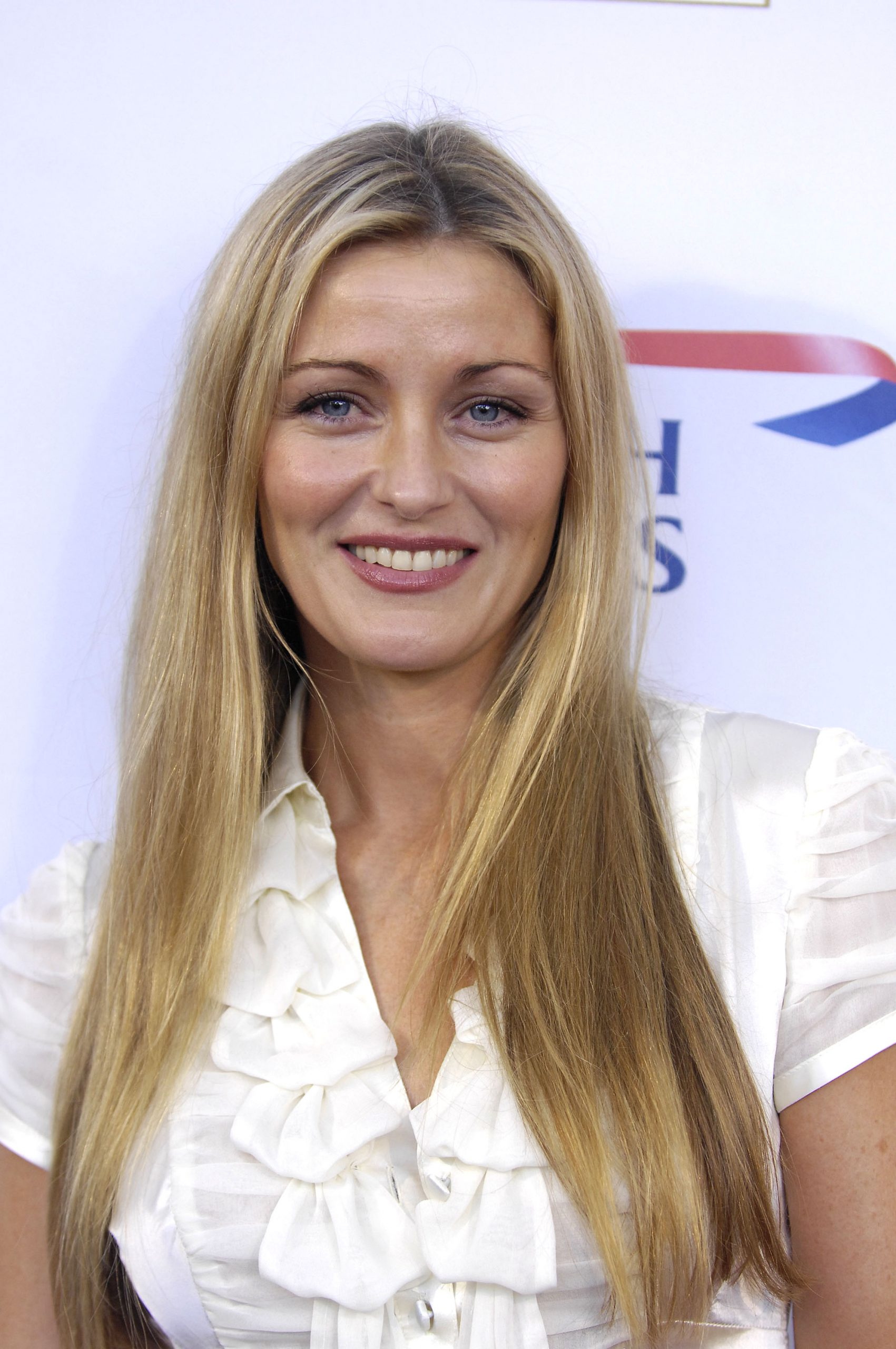 Louise Lombard photo