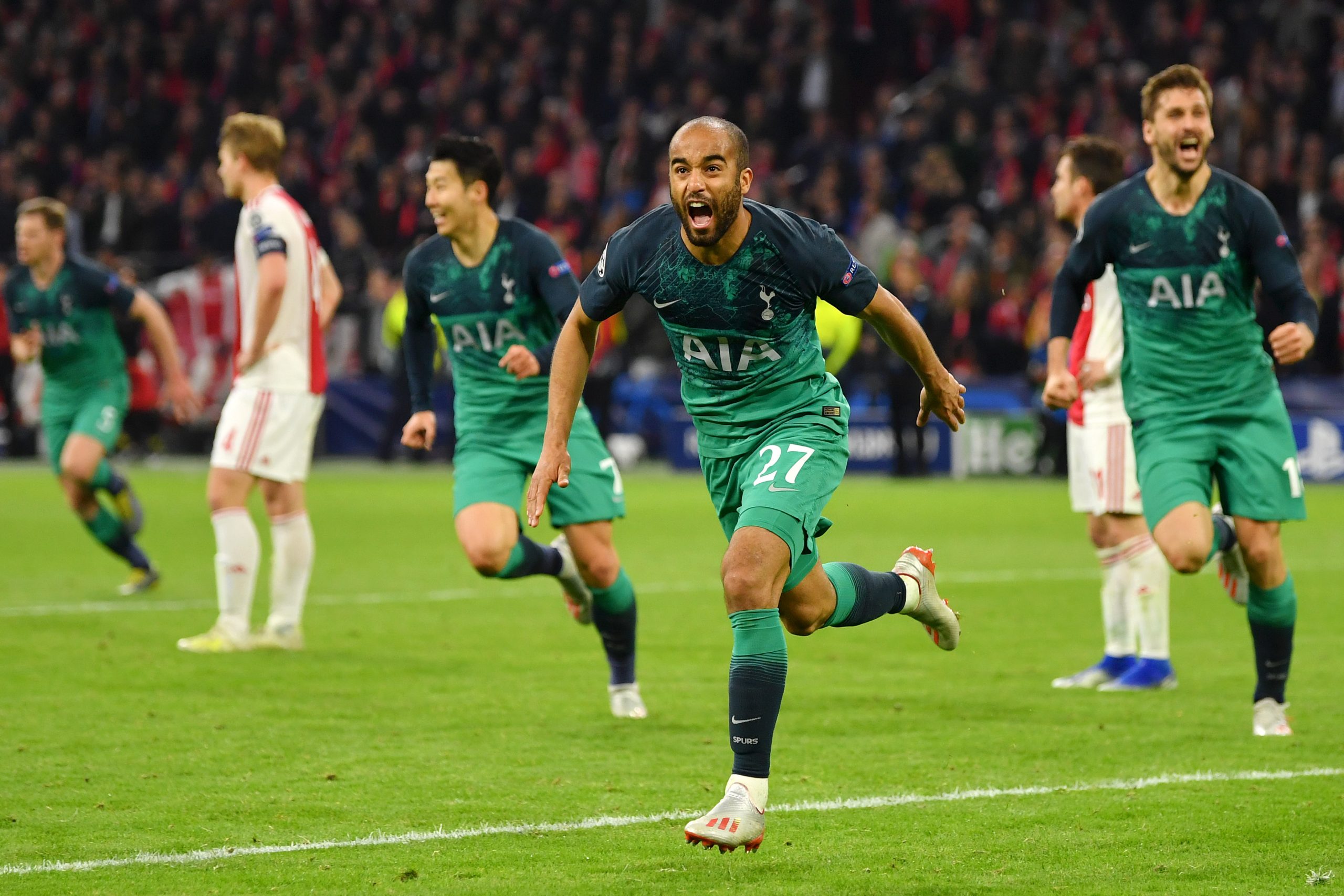 Lucas Moura photo