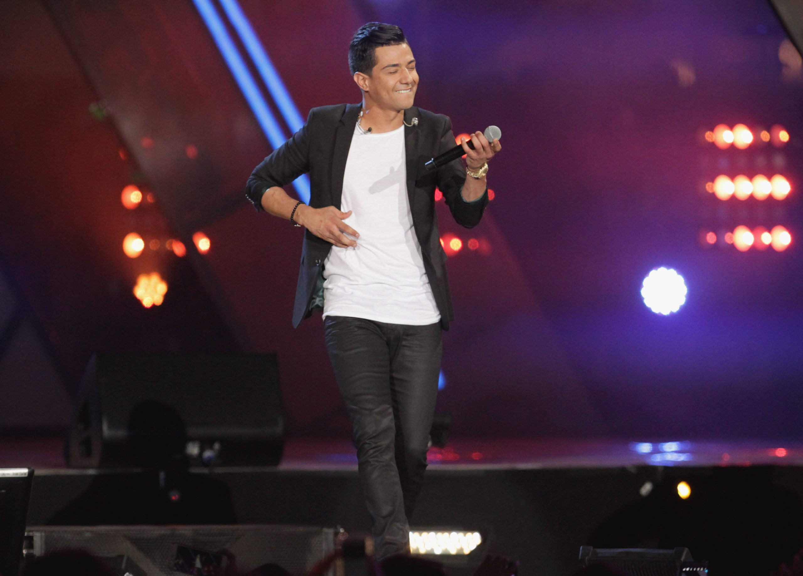 Luis Coronel photo 3