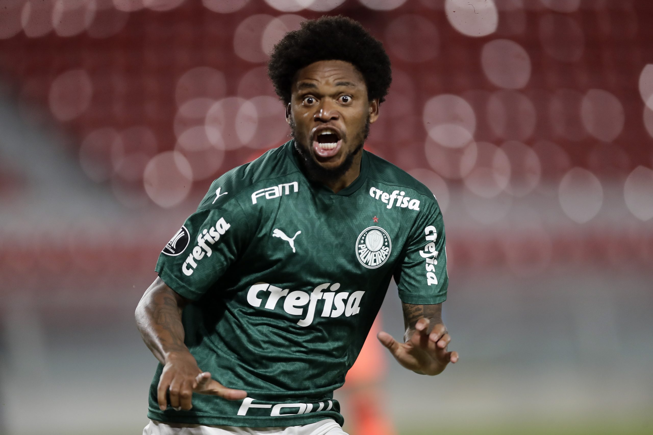 Luiz Adriano photo