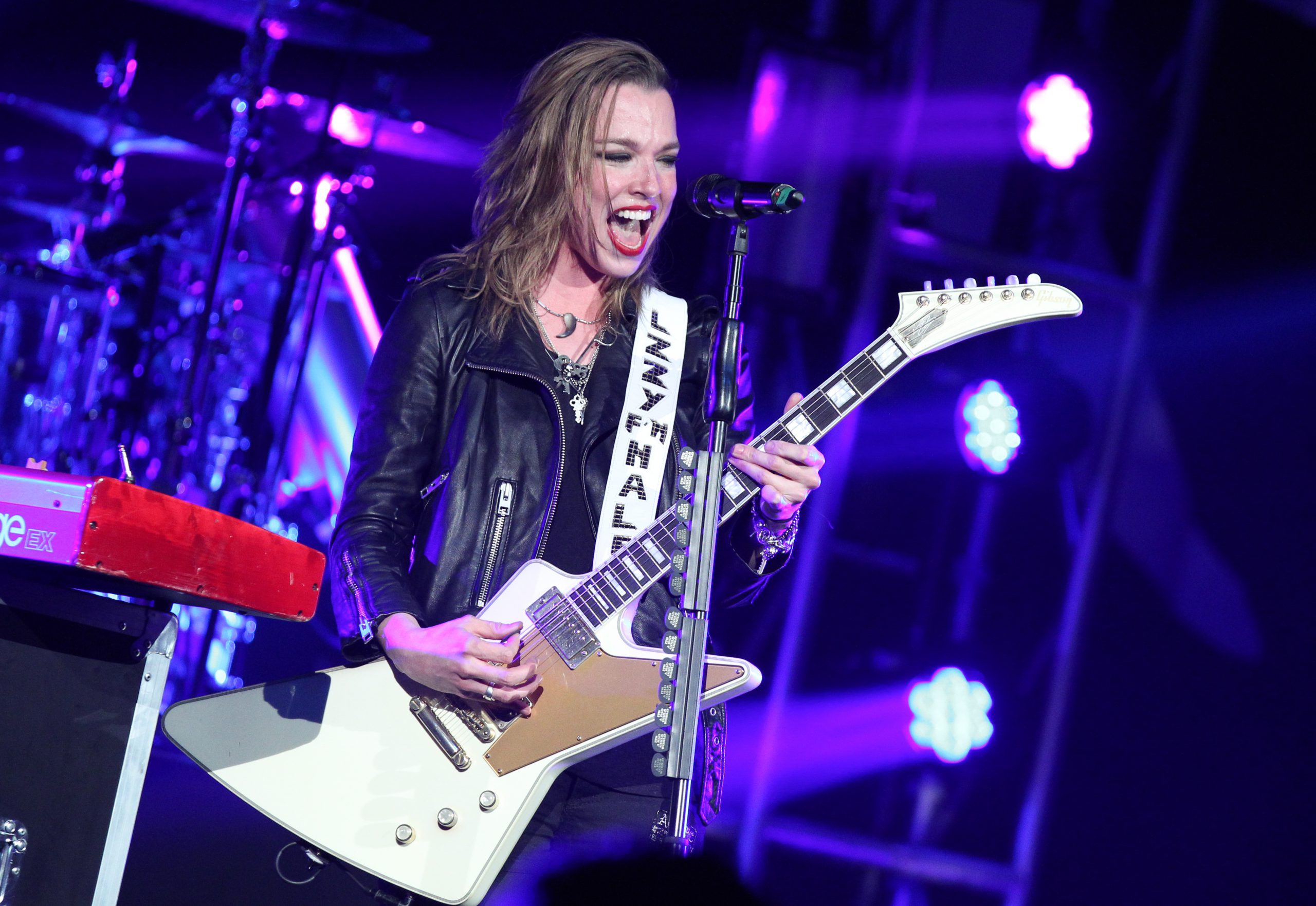 Lzzy Hale photo