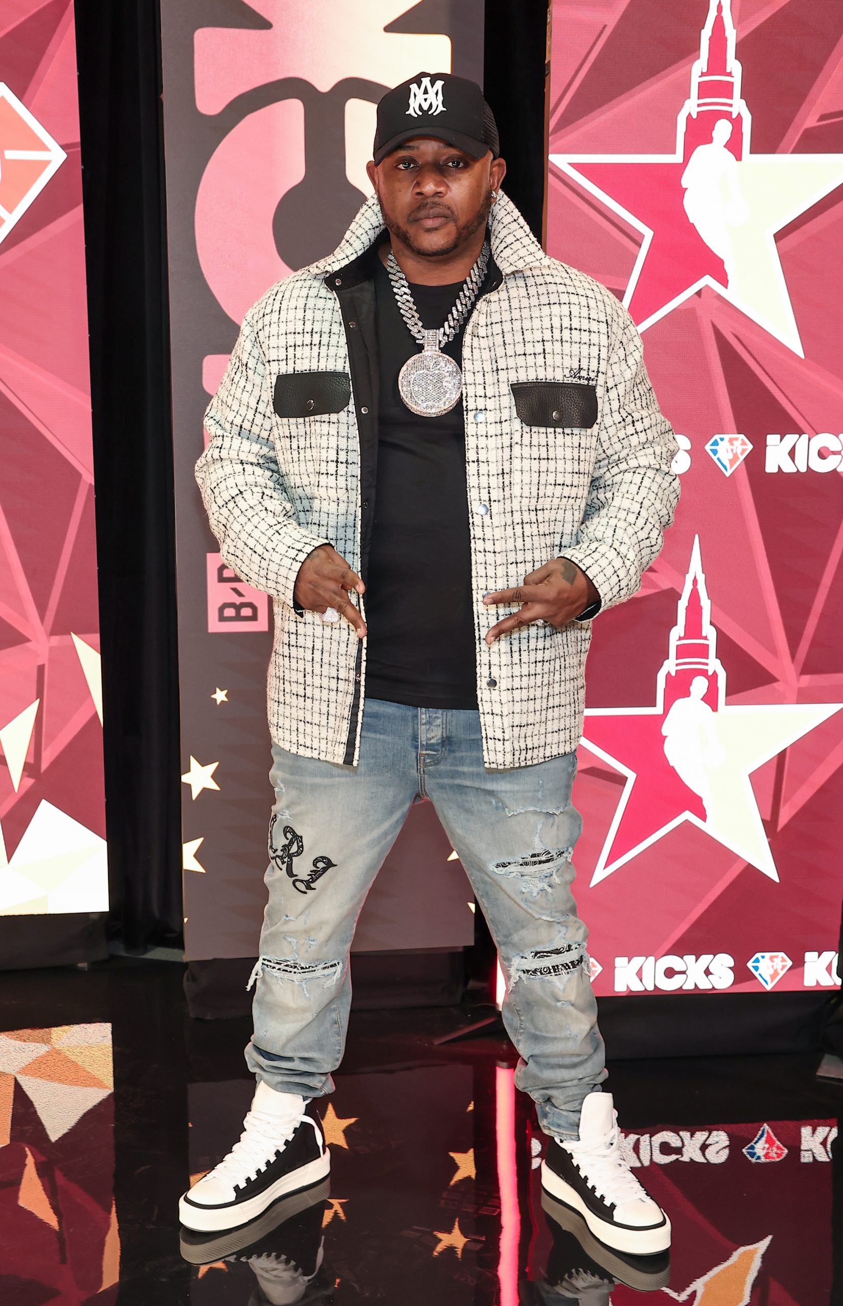 Mack Maine photo 2