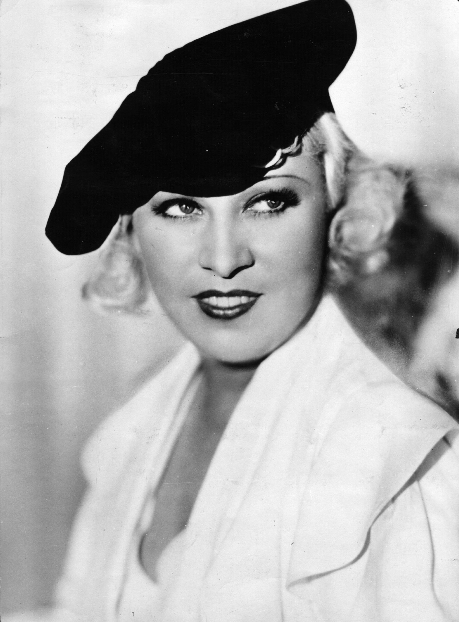 Mae West photo 3