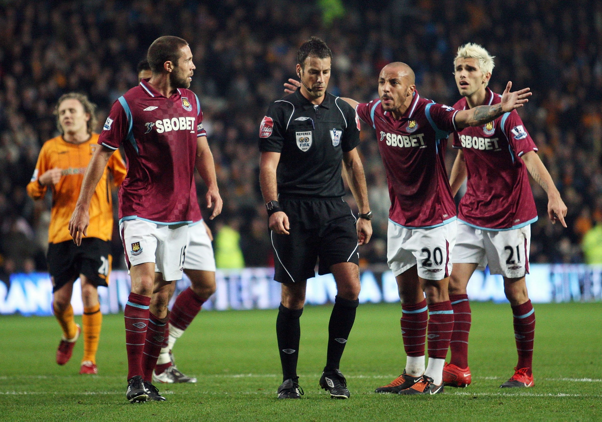 Mark Clattenburg photo