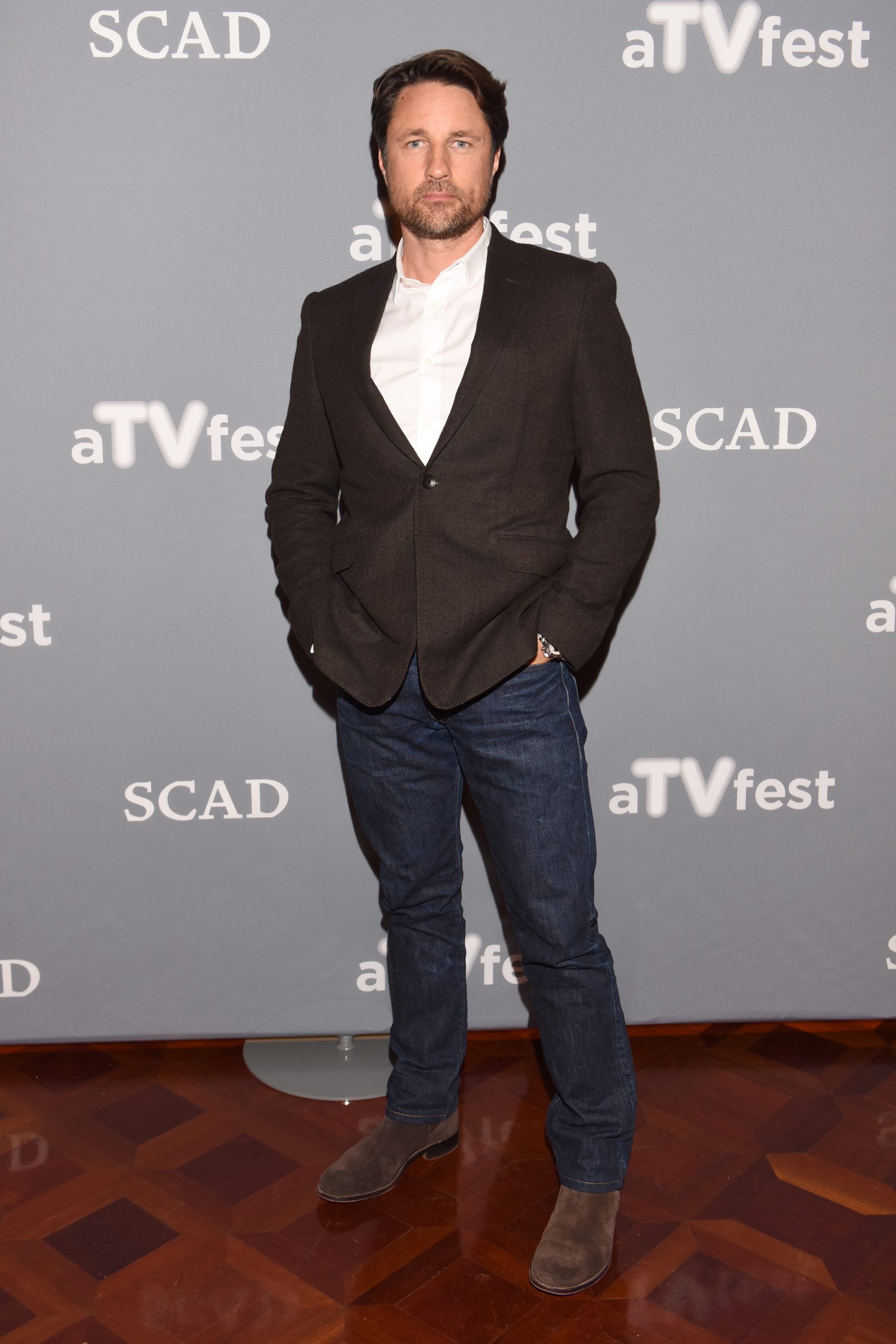 Martin Henderson photo 3