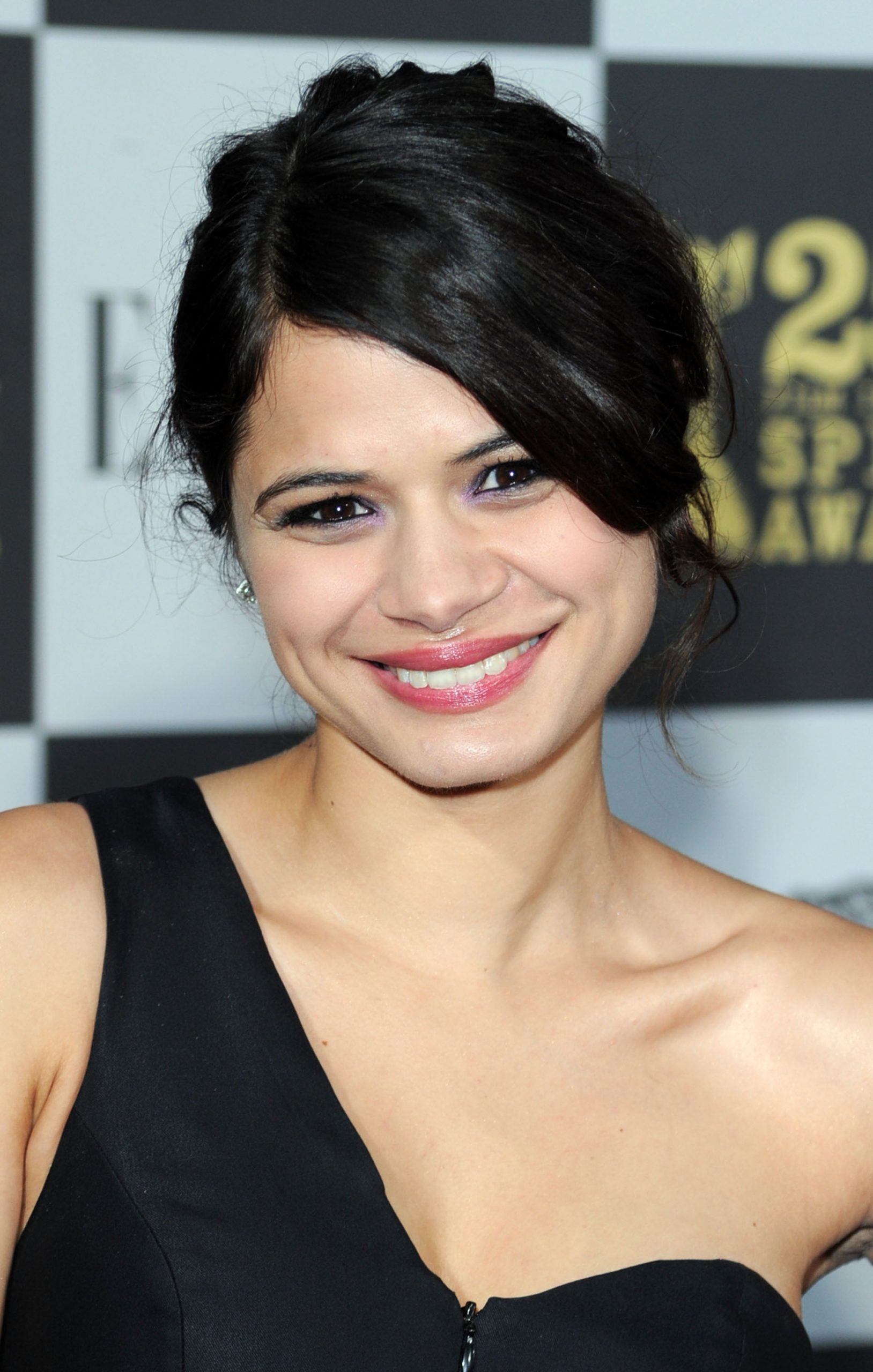 Melonie Diaz photo