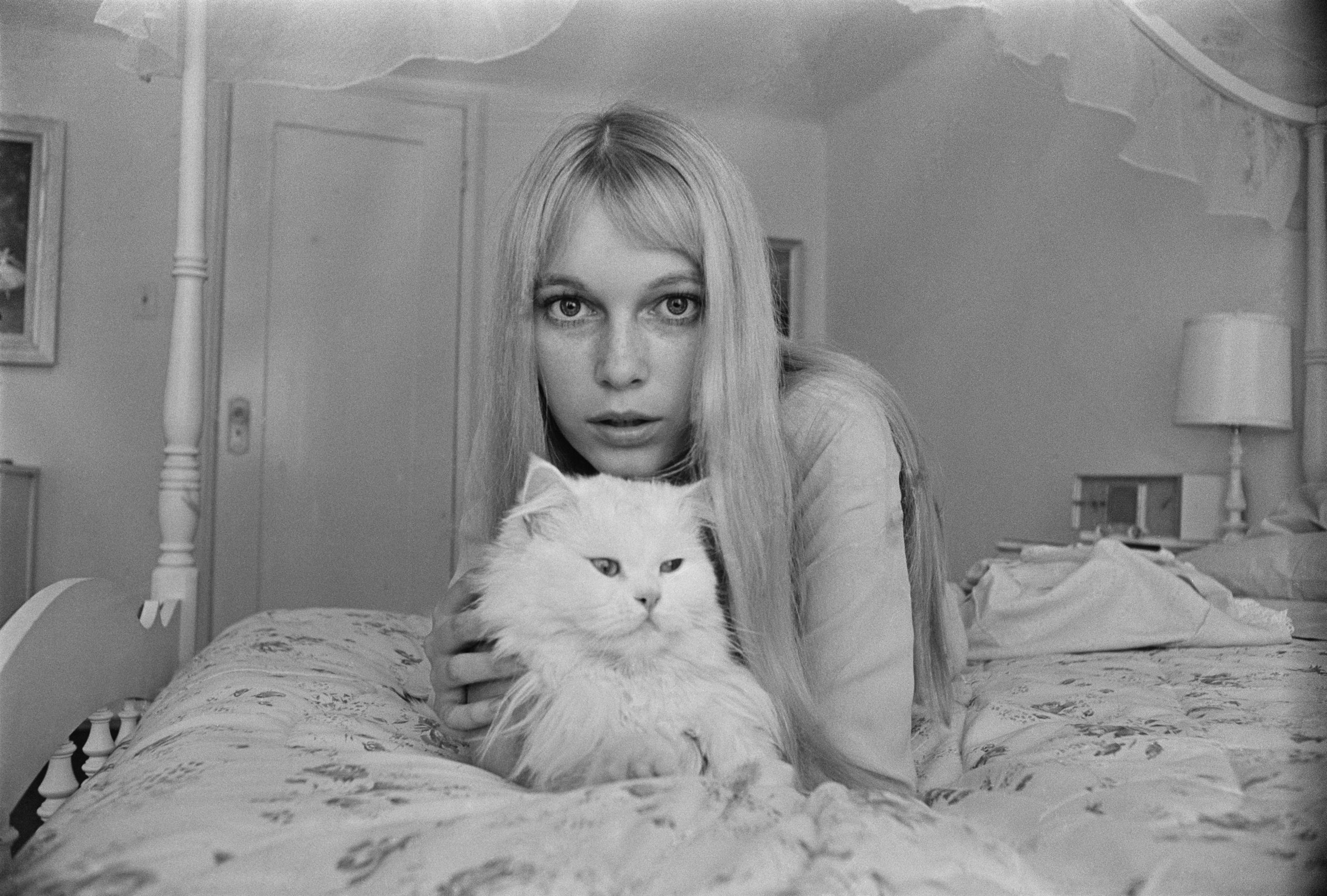 Mia Farrow photo