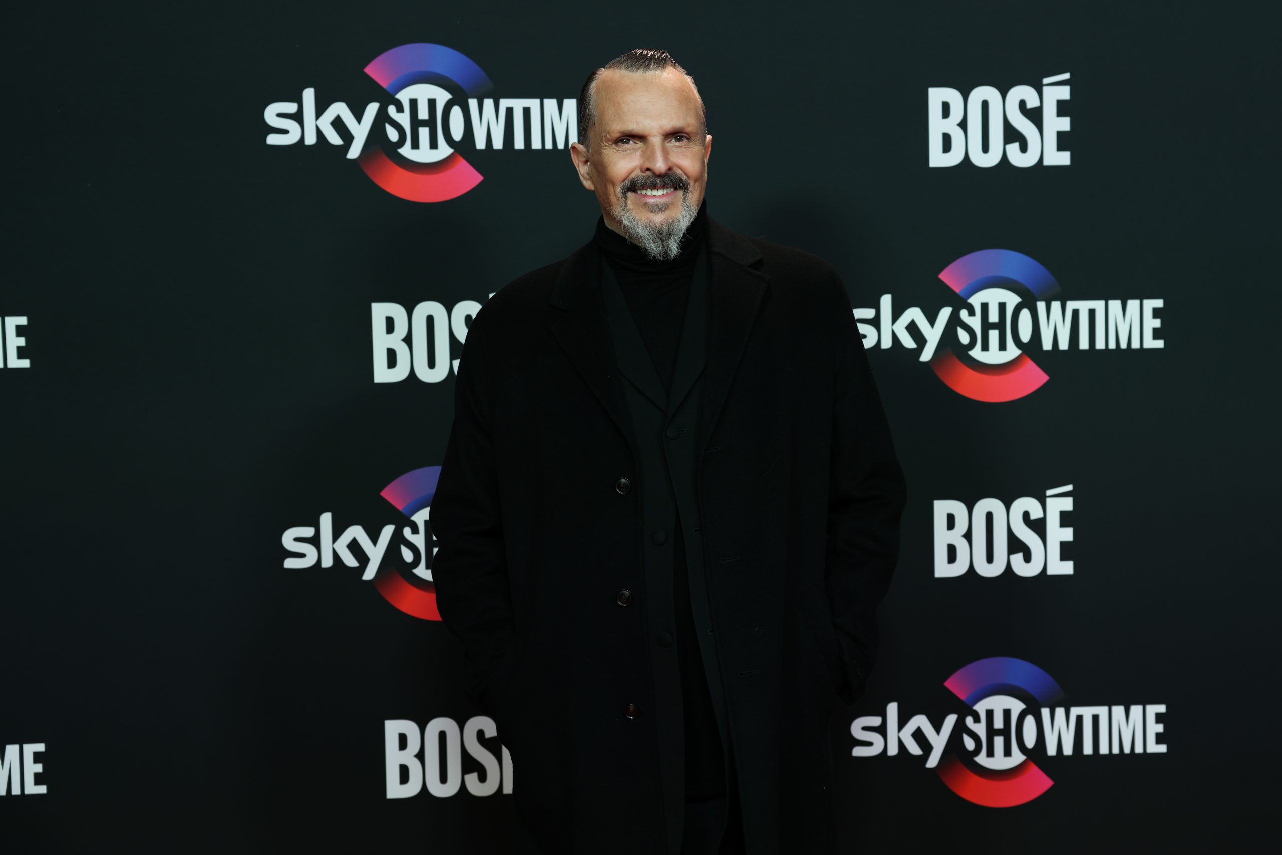 Miguel Bosé photo 2