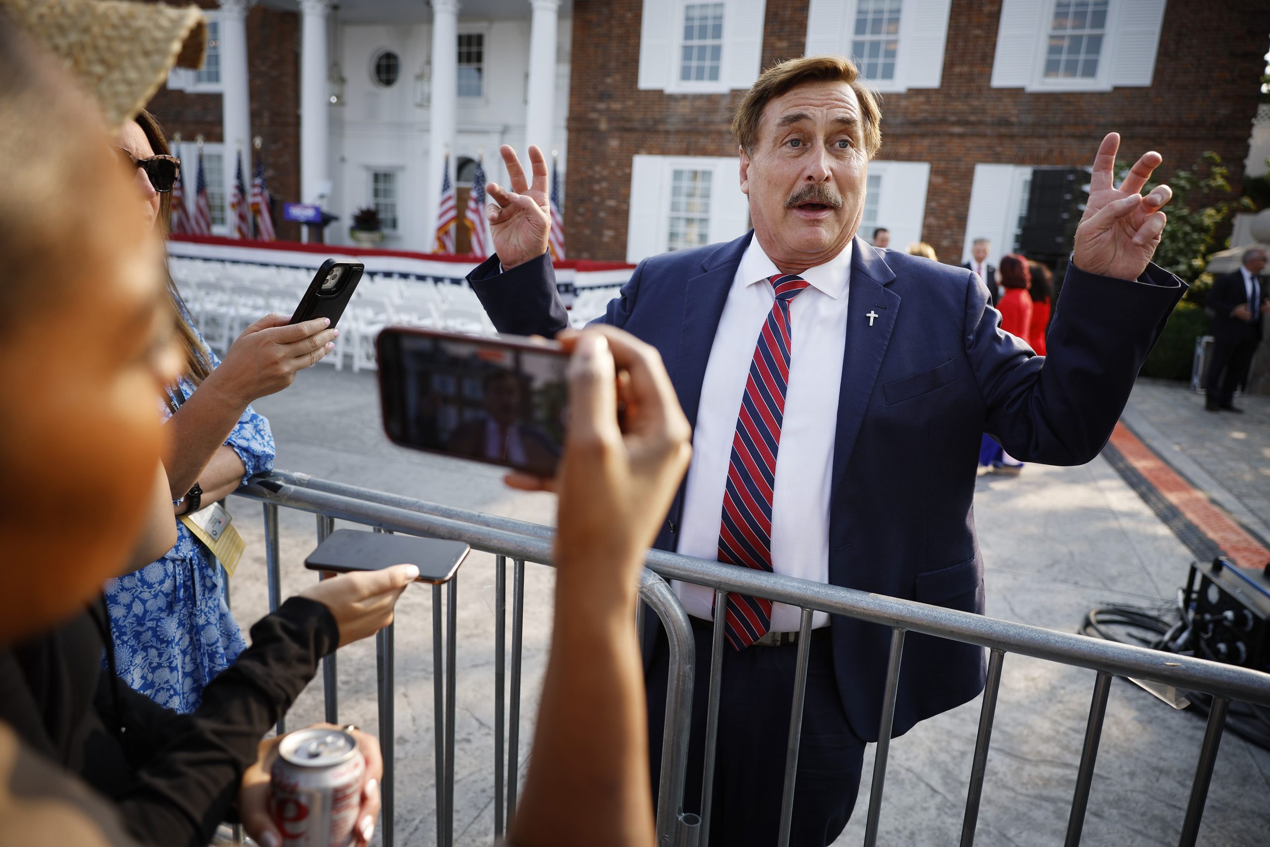 Mike Lindell photo