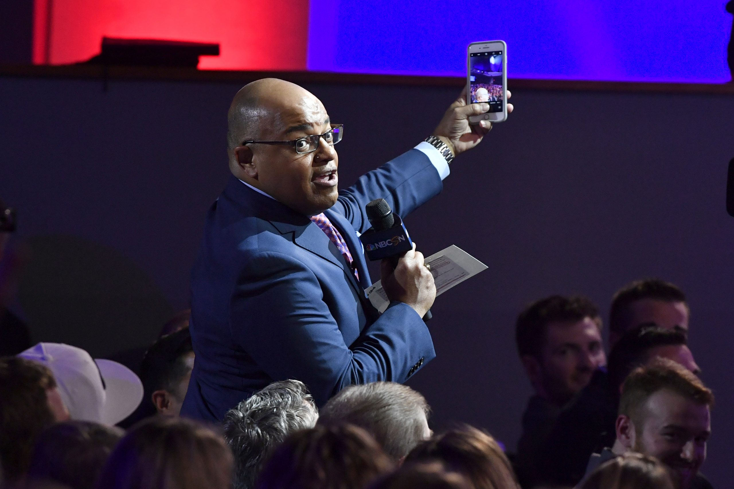 Mike Tirico photo 2