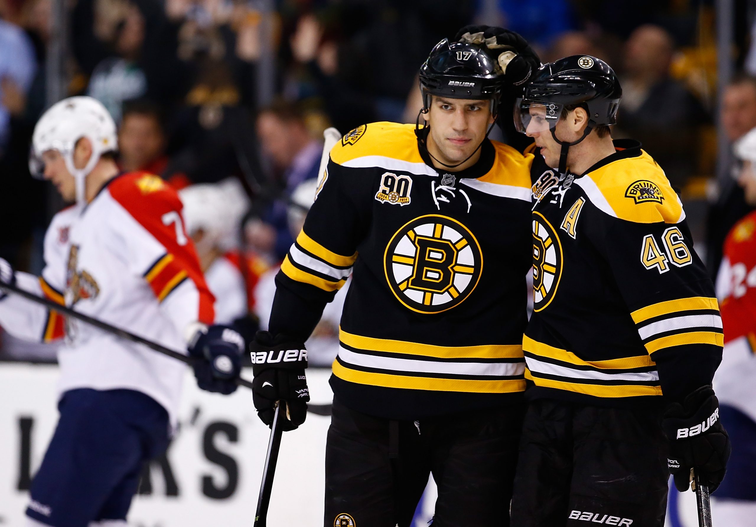 Milan Lucic photo 3