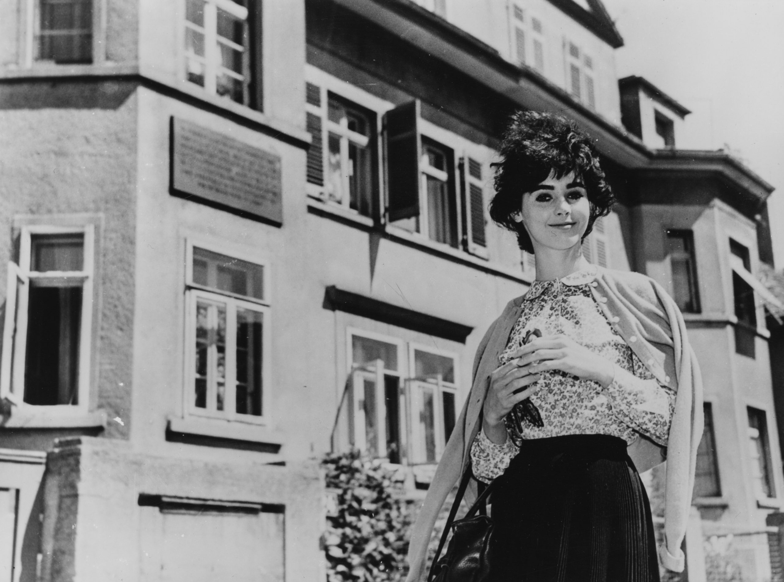 Millie Perkins photo 3