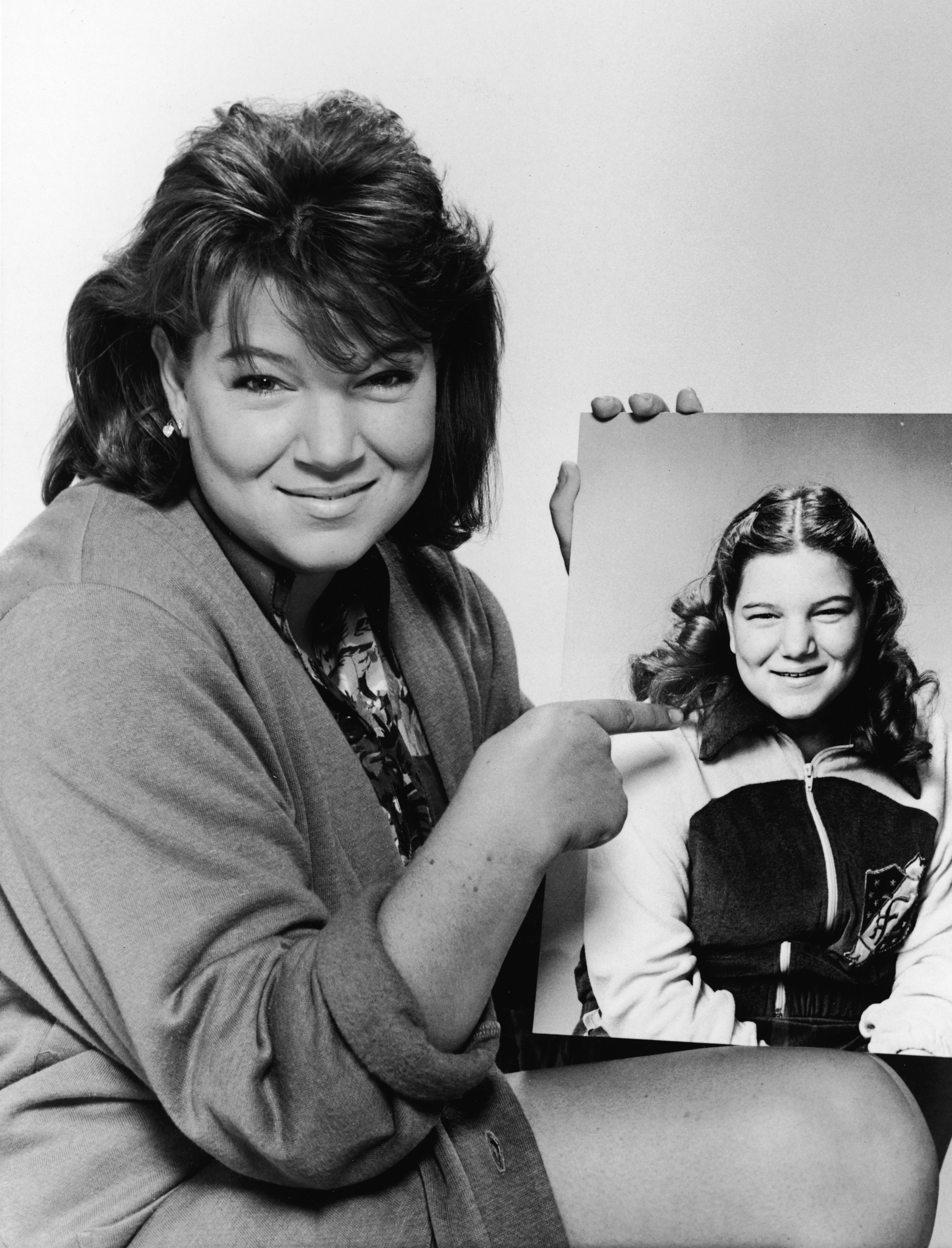 Mindy Cohn photo 2