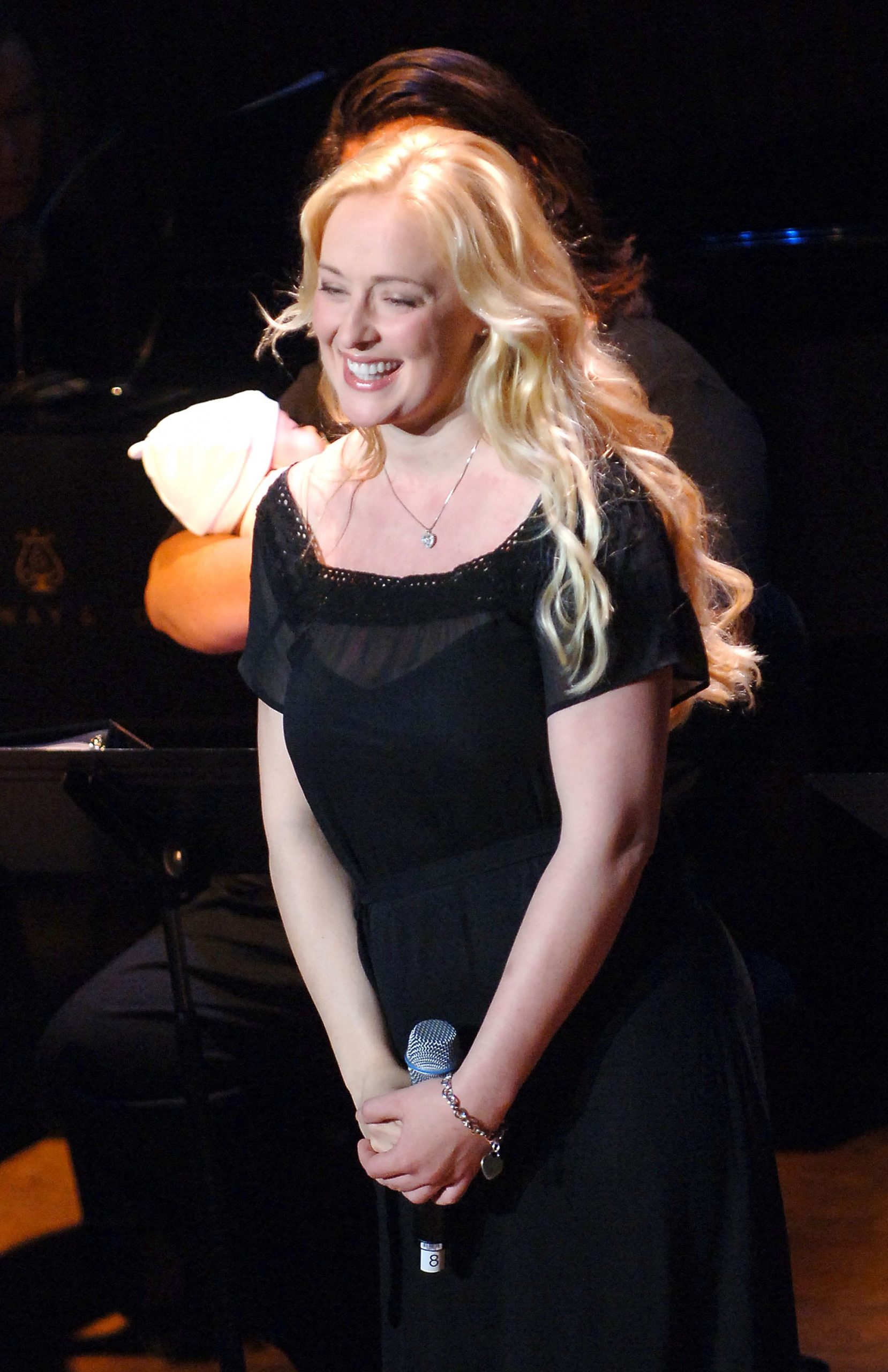 Mindy McCready photo 3