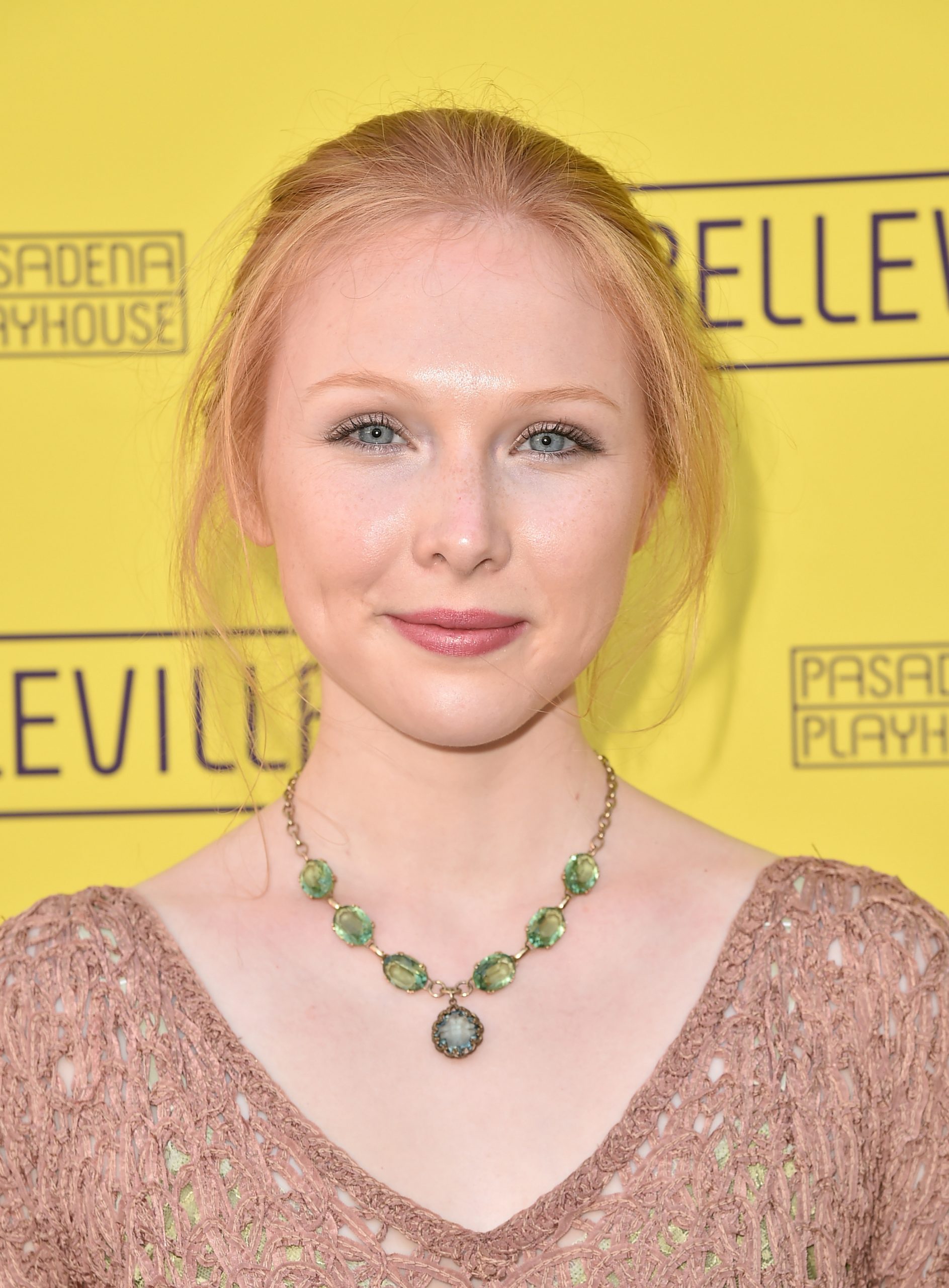 Molly C. Quinn Net Worth in 2023 Wiki, Age, Weight