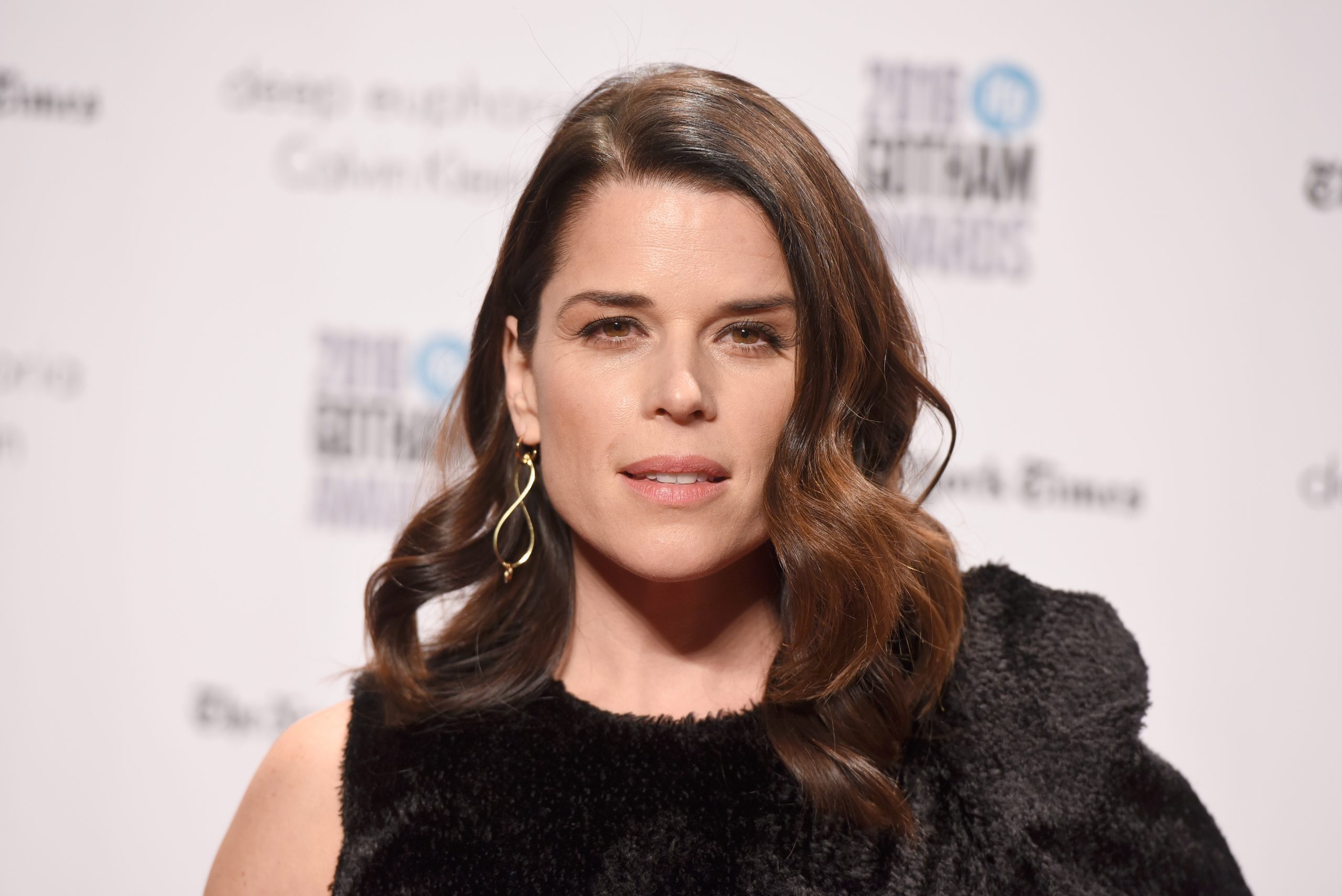 Neve Campbell photo 3