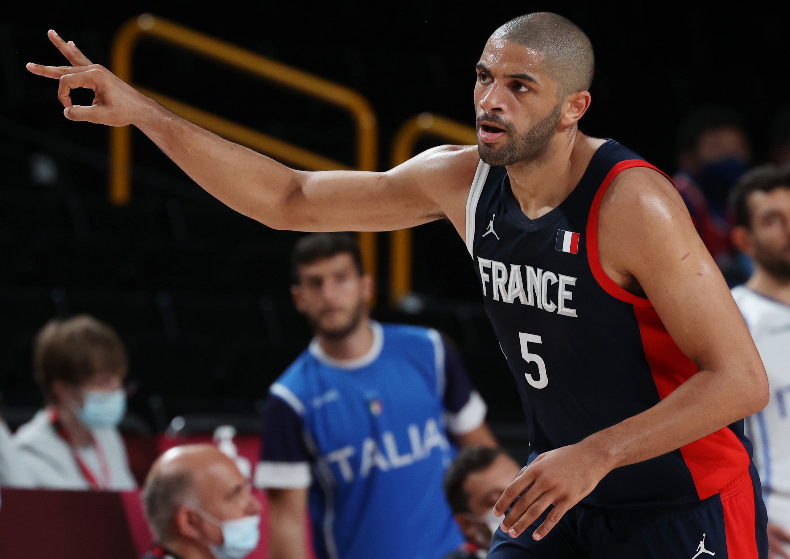 Nicolas Batum photo