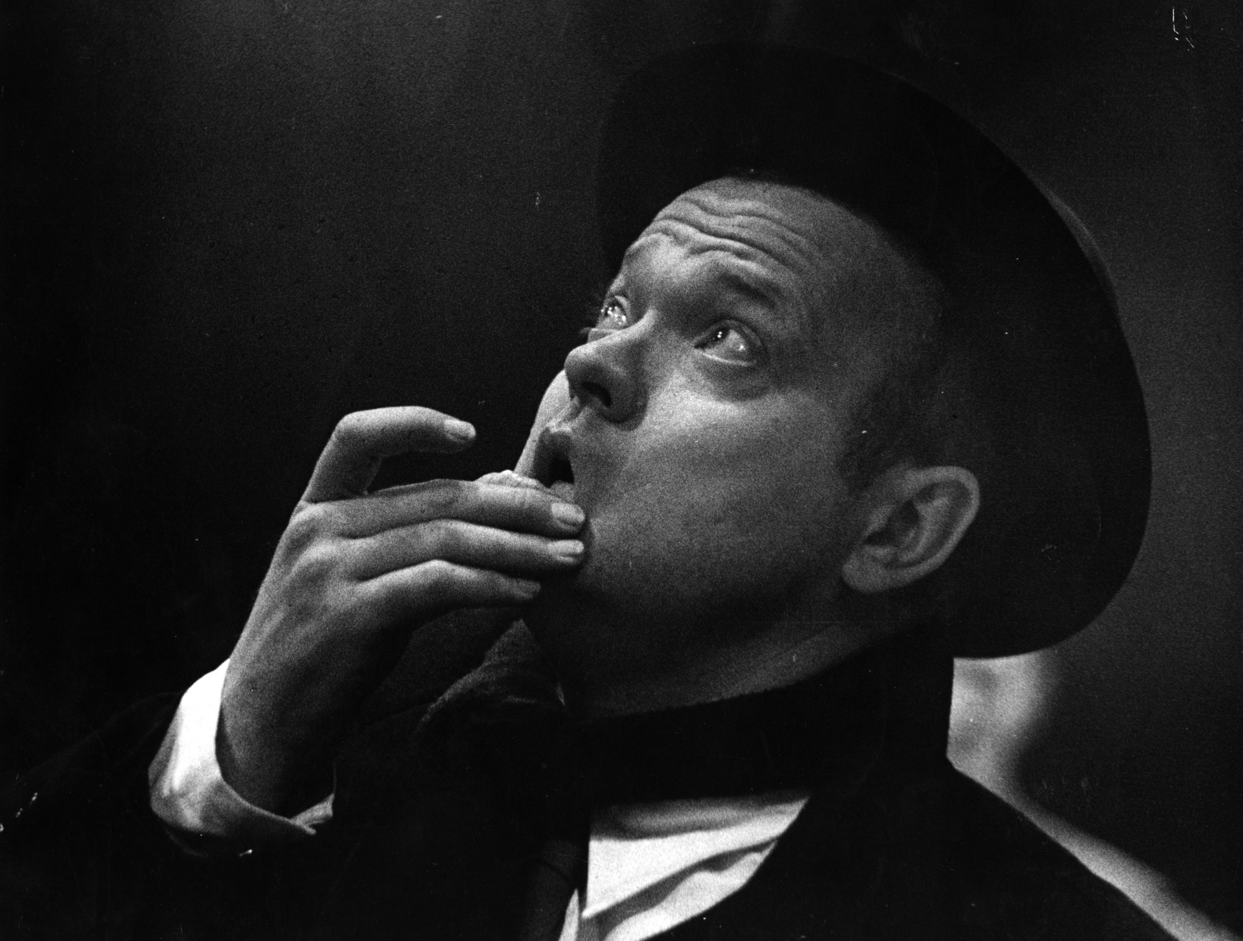 Orson Welles photo 3